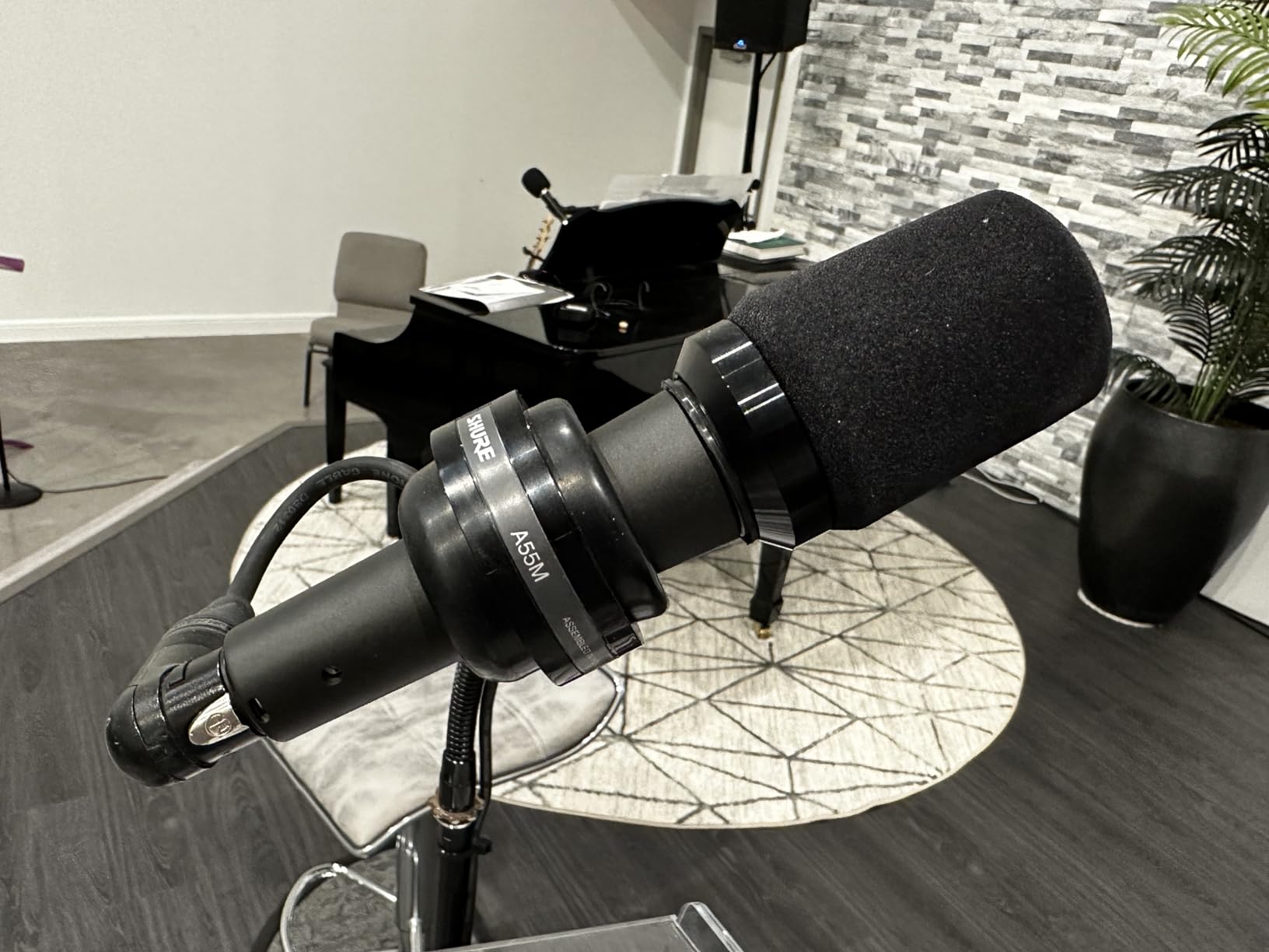 Shure SM57 Pro XLR Dynamic Instrument Microphone customer photo 2