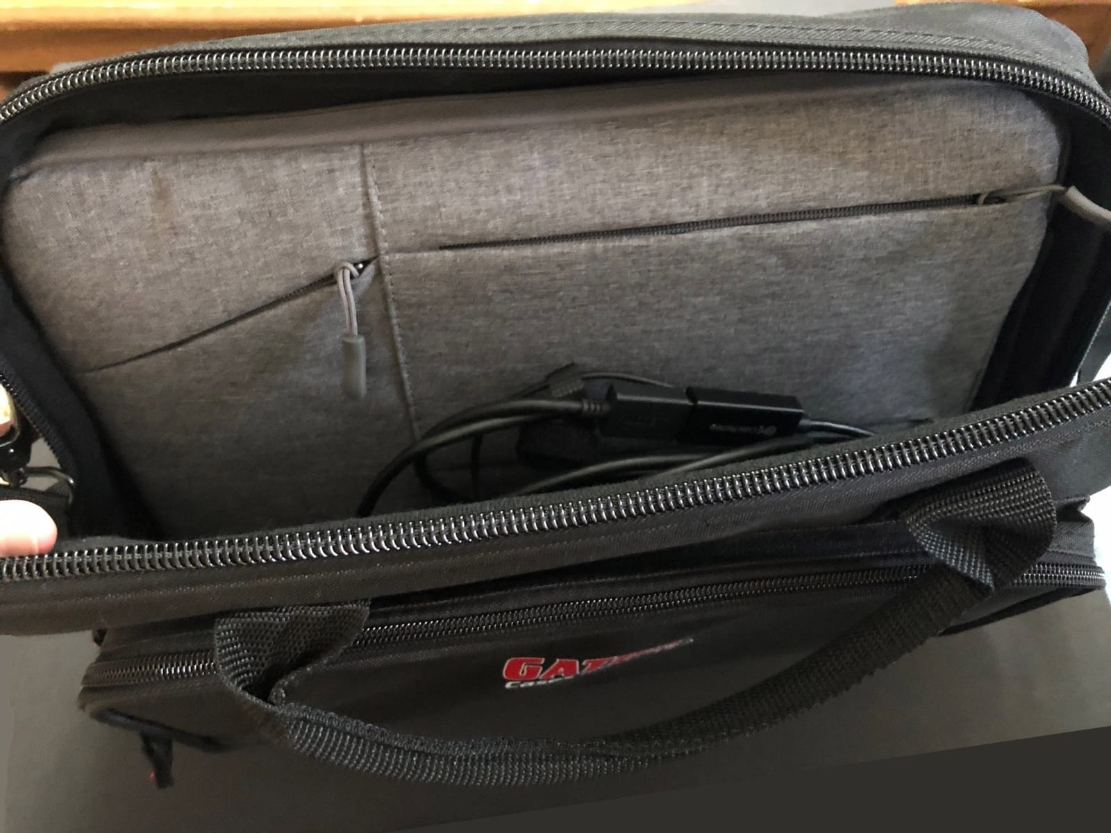 Gator Cases Gig Bag for Micro Controllers, Keyboards, and Multi-Effects Pedals, 23