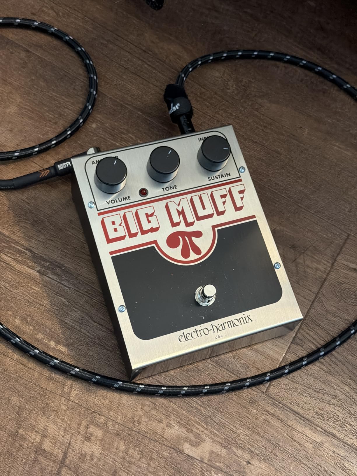 Electro-Harmonix Big Muff Pi Guitar Effects Pedal customer photo 2