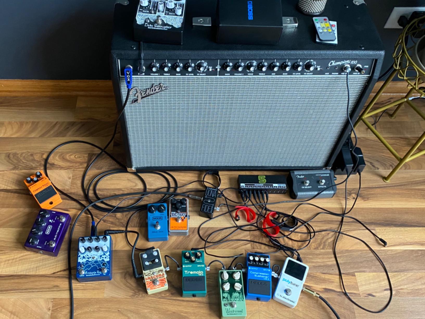BOSS TR-2 Tremolo Guitar Pedal customer photo 2
