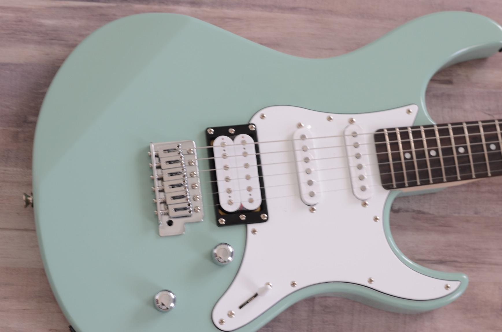 Yamaha Pacifica Series PAC112V Electric Guitar; Sonic Blue customer photo 1