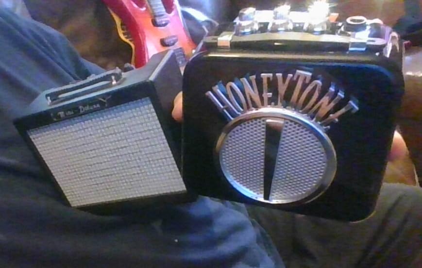 Danelectro Honeytone N-10 Guitar Mini Amp, Black with belt clip customer photo 2