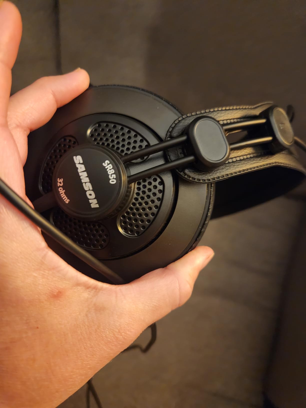 Samson SR850 Professional Studio Reference Headphones customer photo 1
