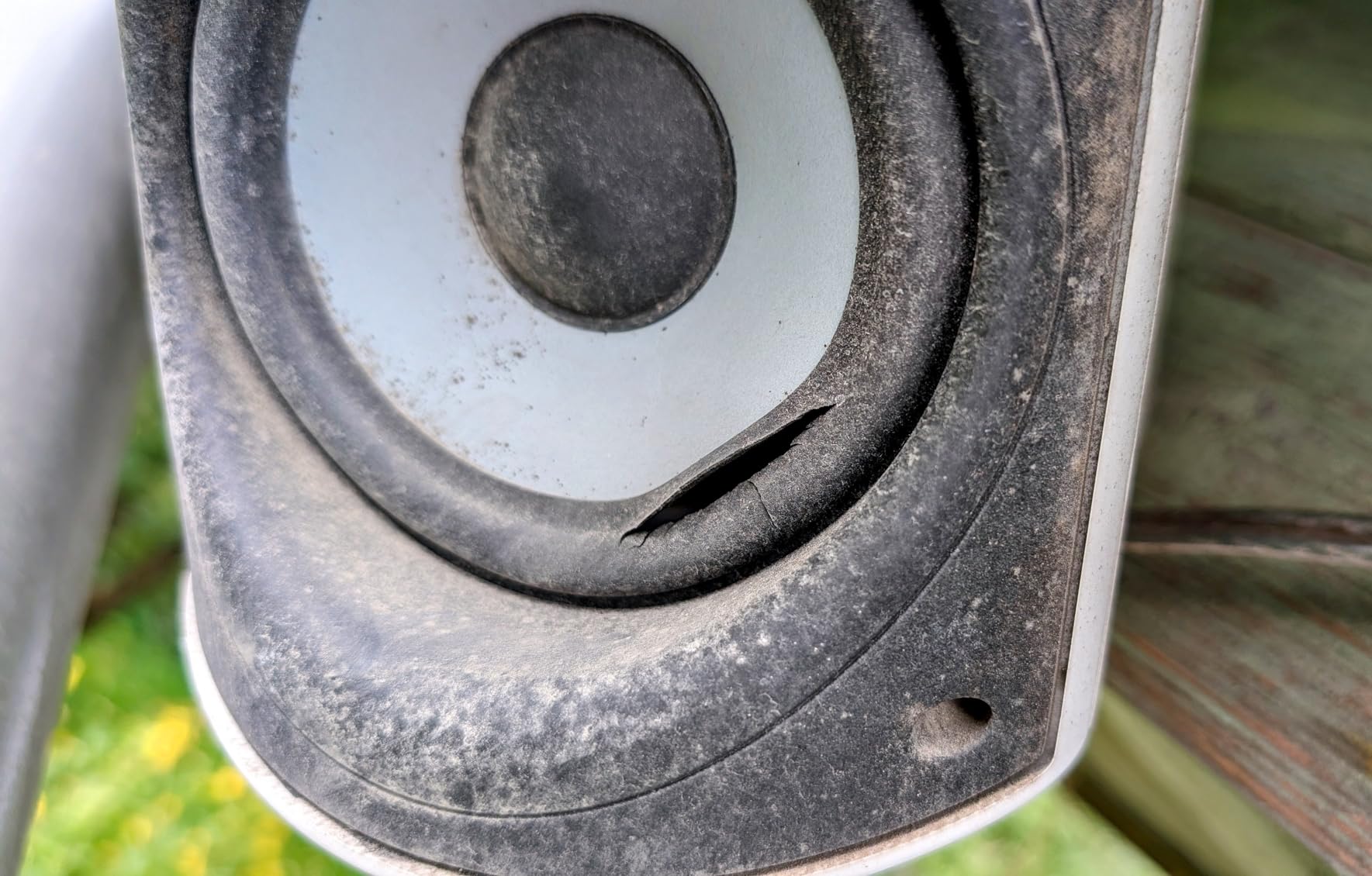 Polk Audio Atrium 4 Outdoor Speakers, Powerful Bass (Pair, Black) customer photo 1