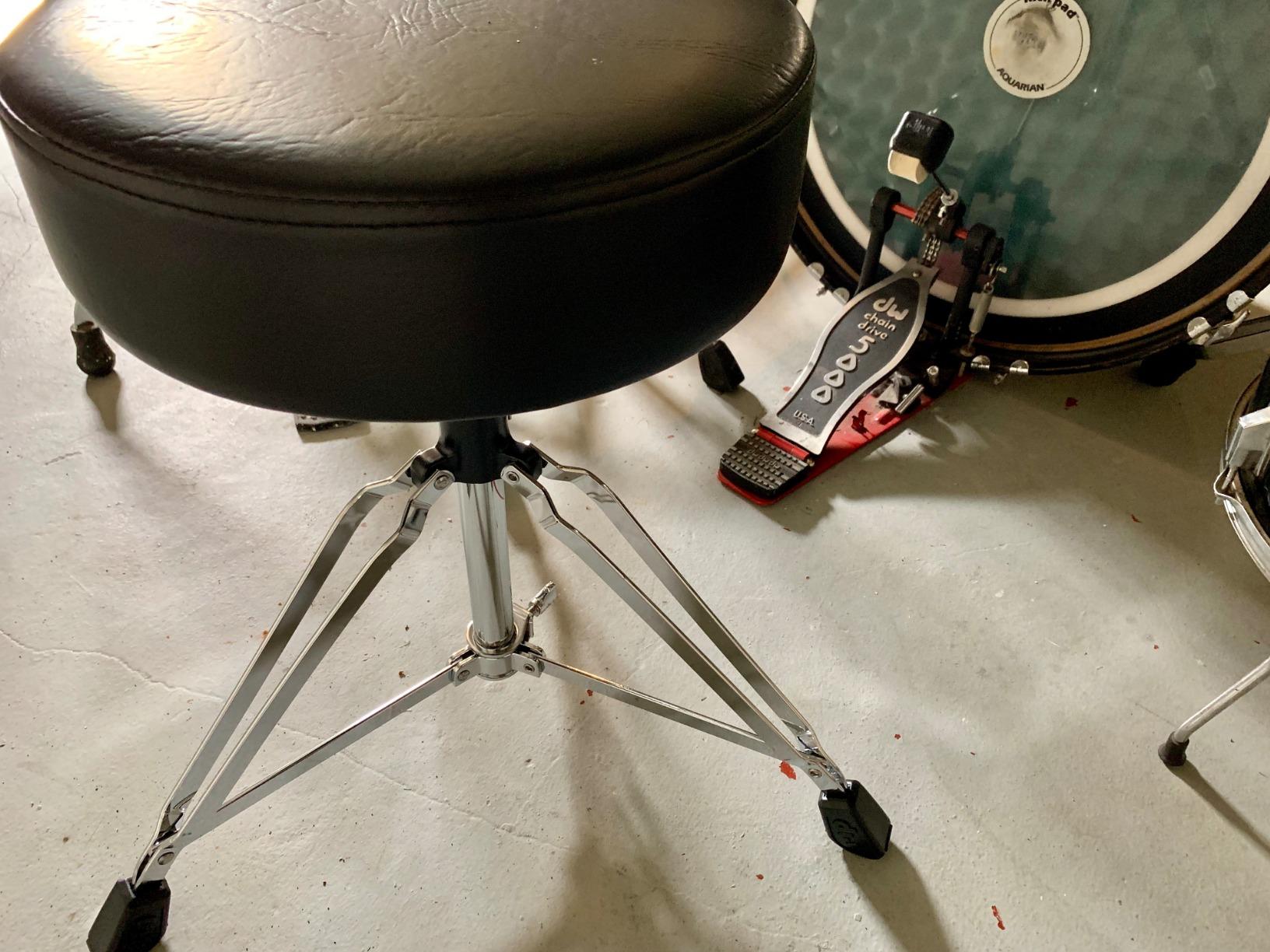 DW Drum Workshop 3000 SERIES DWCP3100 THRONE W/ VISE MEMORY customer photo 1