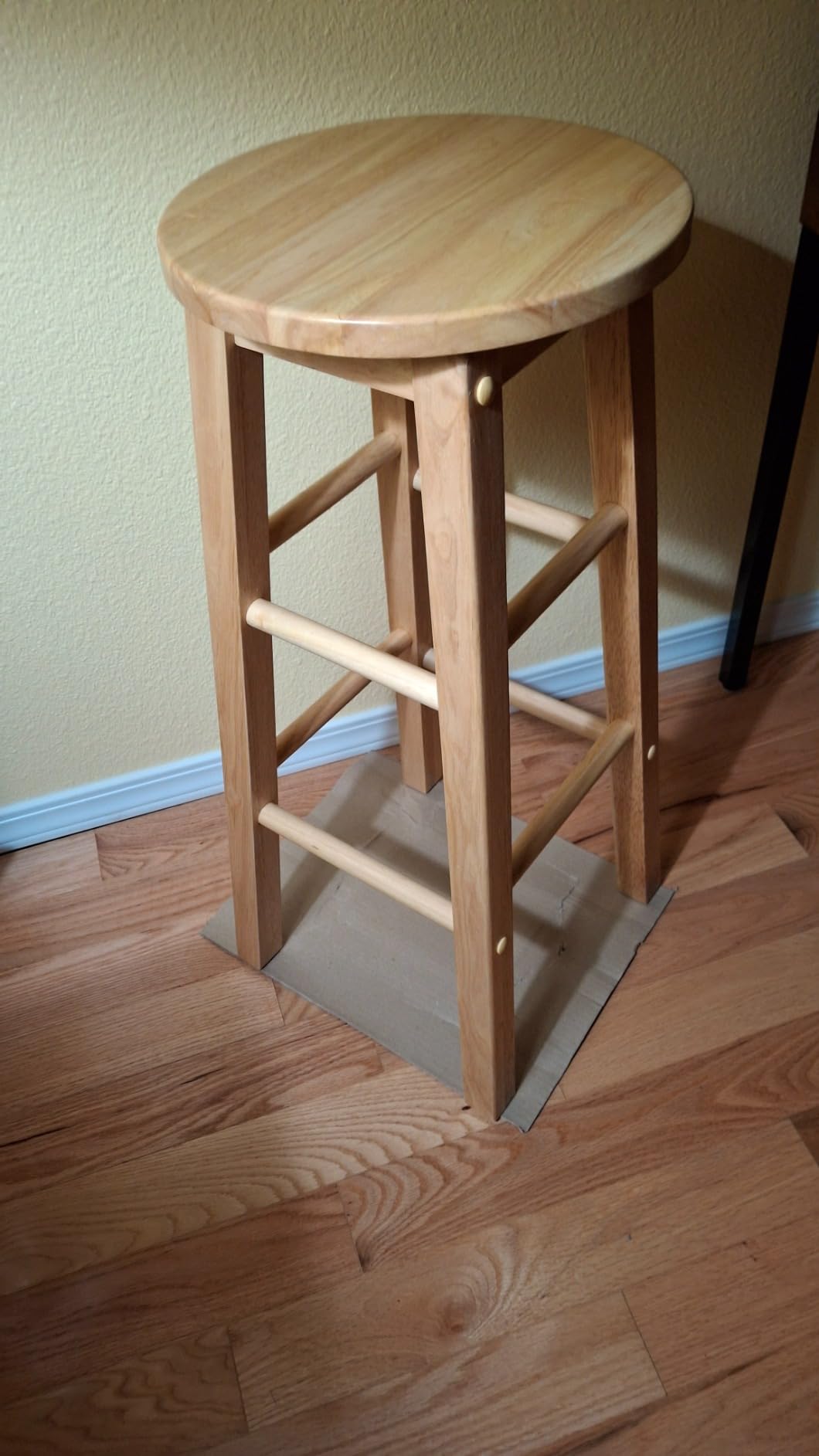 Linon 29-Inch Barstool With Round Seat customer photo 2