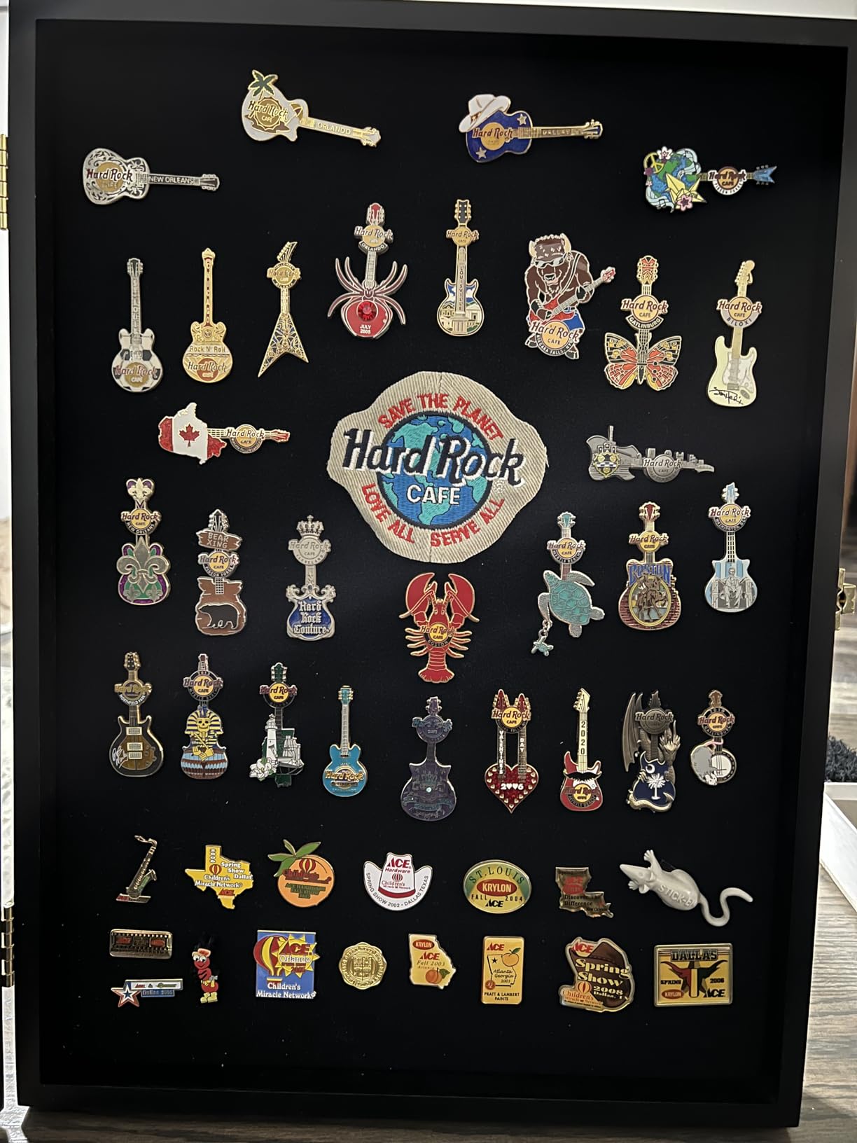 Large 19 X 14 Pin Display Case Medal Shadow Box with 98% UV Protection for Military Medals, Beach Tags, Jewelry Pins, Pin Gift, Insignia Ribbons Memorabilia Black Finish customer photo 2