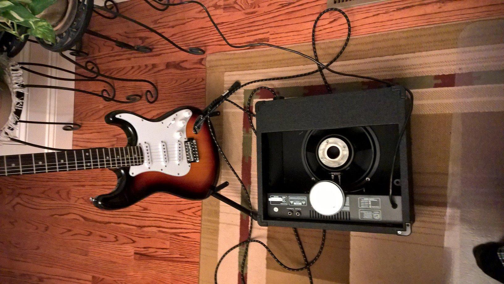 Monoprice 1x10 Guitar Combo Amplifier - Black 40-Watt, Spring Reverb, 10-Inch 4-Ohm Speaker, High & Low Inputs, Headphone Output - Stage Right Series customer photo 1