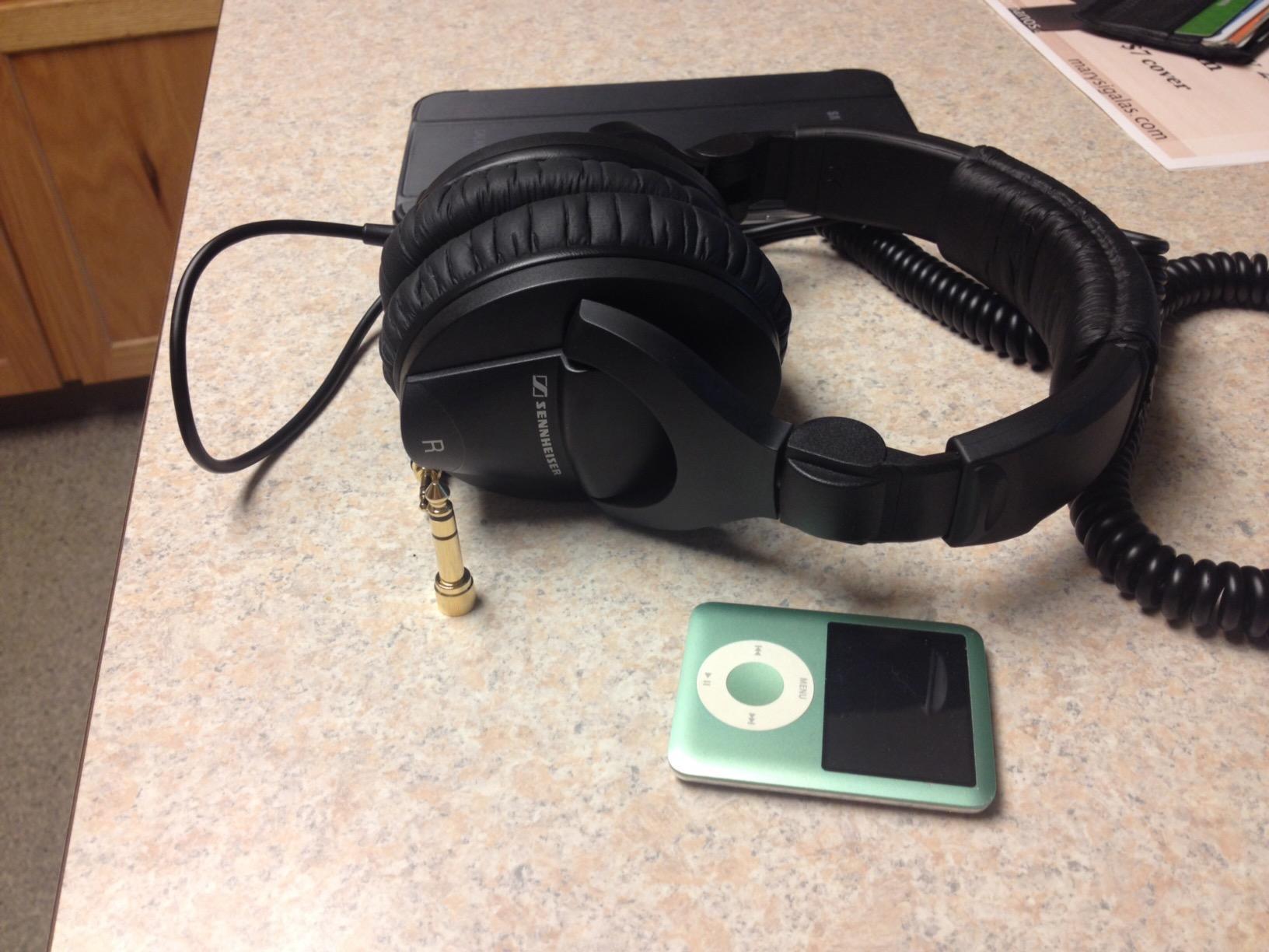 Sennheiser HD 280 Pro Headphone, Black customer photo 2