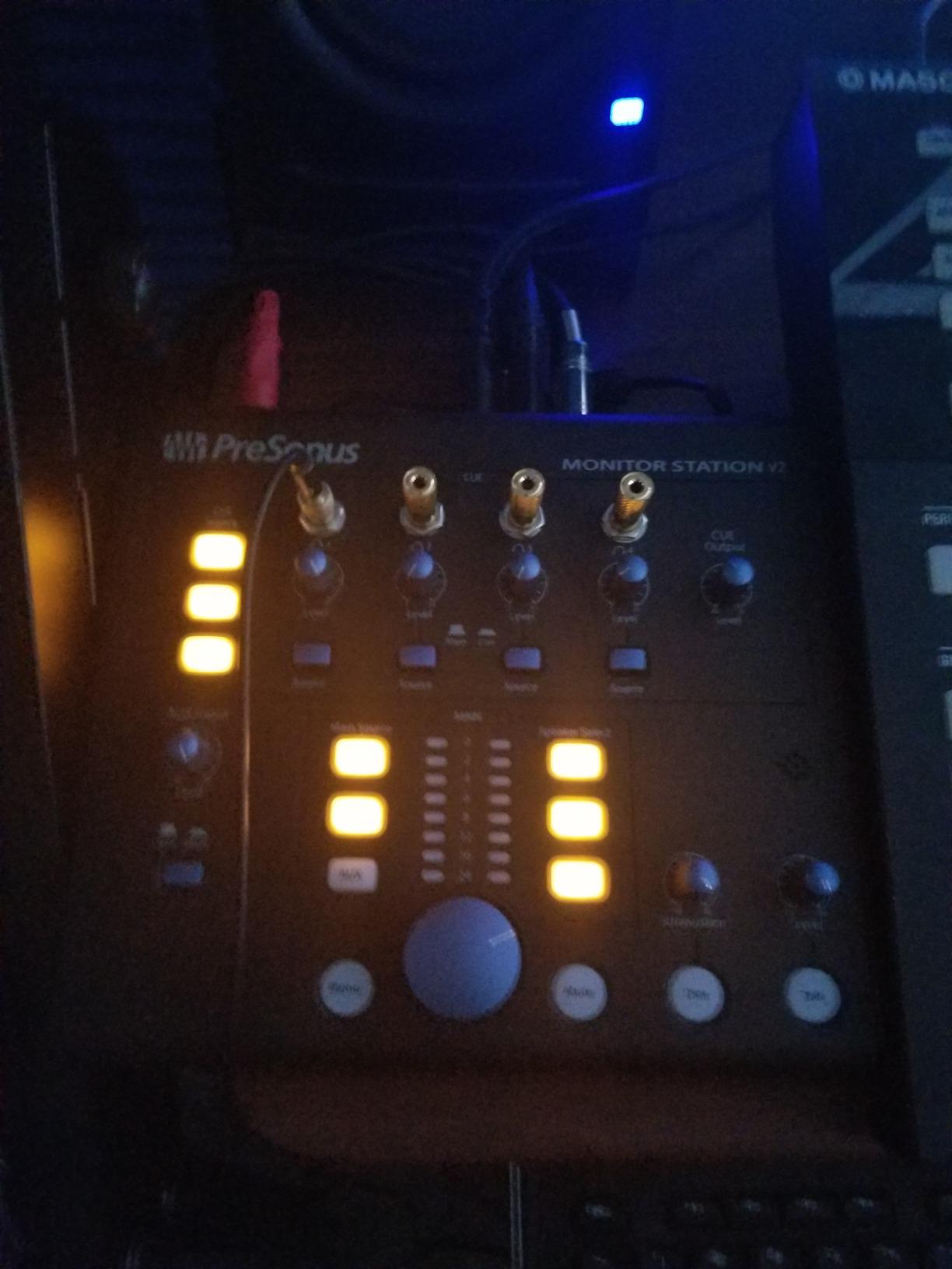 PreSonus Monitor Station V2 Desktop Studio Control Center (MONITO STAT V2) customer photo 2