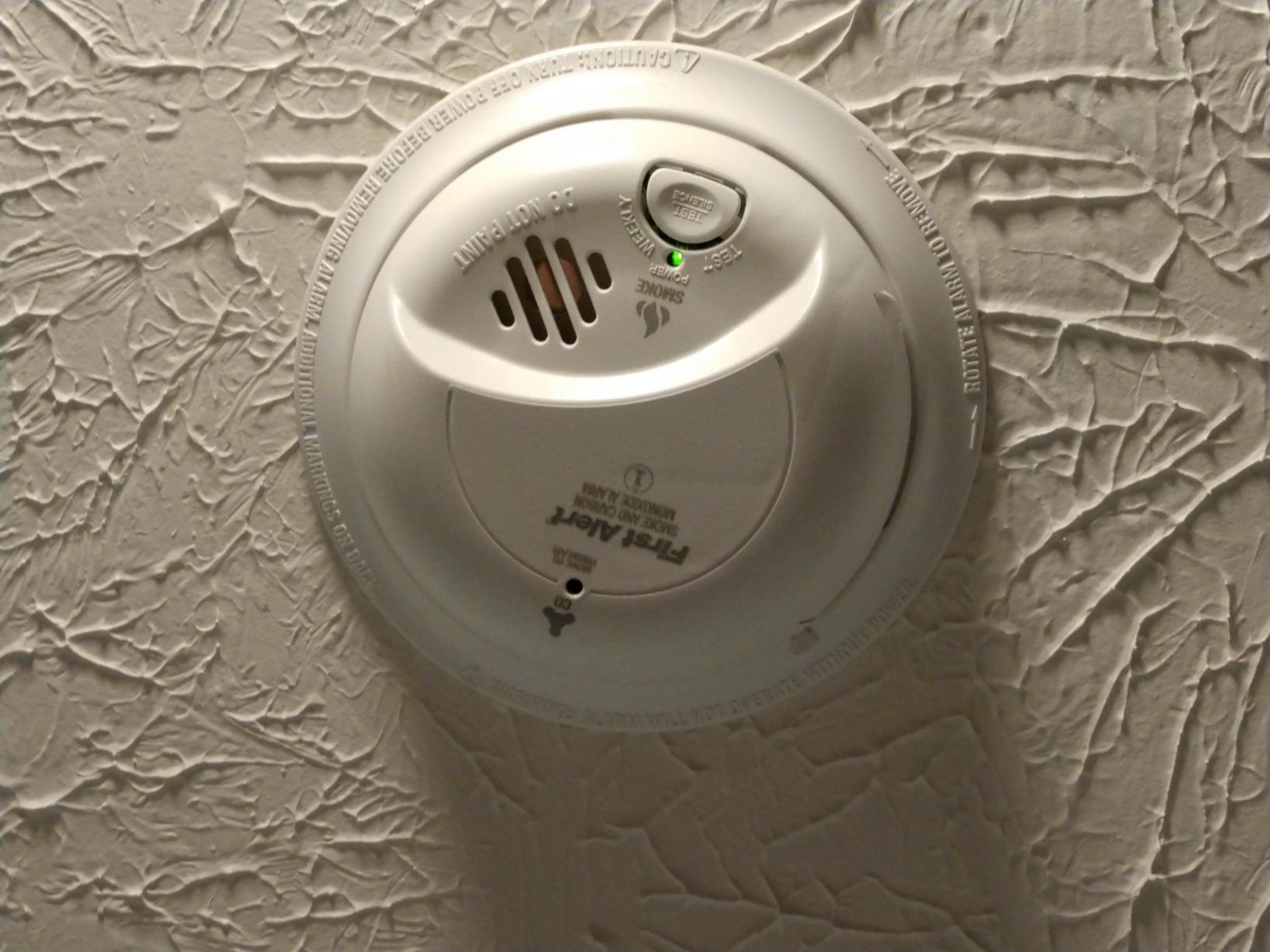 FIRST ALERT BRK SC9120FF Hardwired Smoke and Carbon Monoxide (CO) Detector with Battery Backup, 1 pack , White customer photo 1