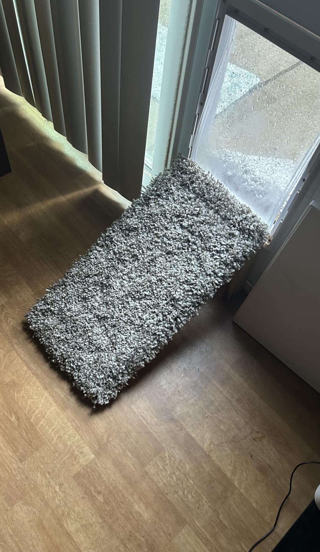 SAFAVIEH Milan Shag Collection 6' x 9' Dark Beige SG180 Solid Non-Shedding Living Room Bedroom Dining Room Entryway Plush 2-inch Thick Area Rug customer photo 1