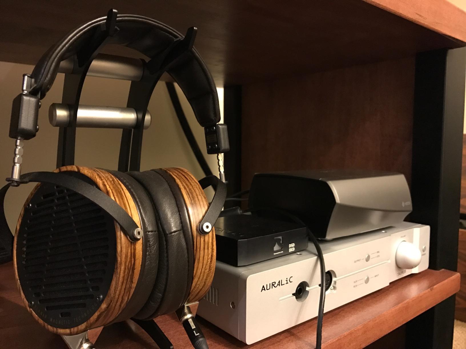 Denon HEOS Link Wireless Pre-Amplifier For Multi-Room Audio - Series 2 (New Version), Amazon Alexa Compatibility, Powered Subwoofer Connection, Black with Silver, 2.91 x 6.14 x 5.83 customer photo 1