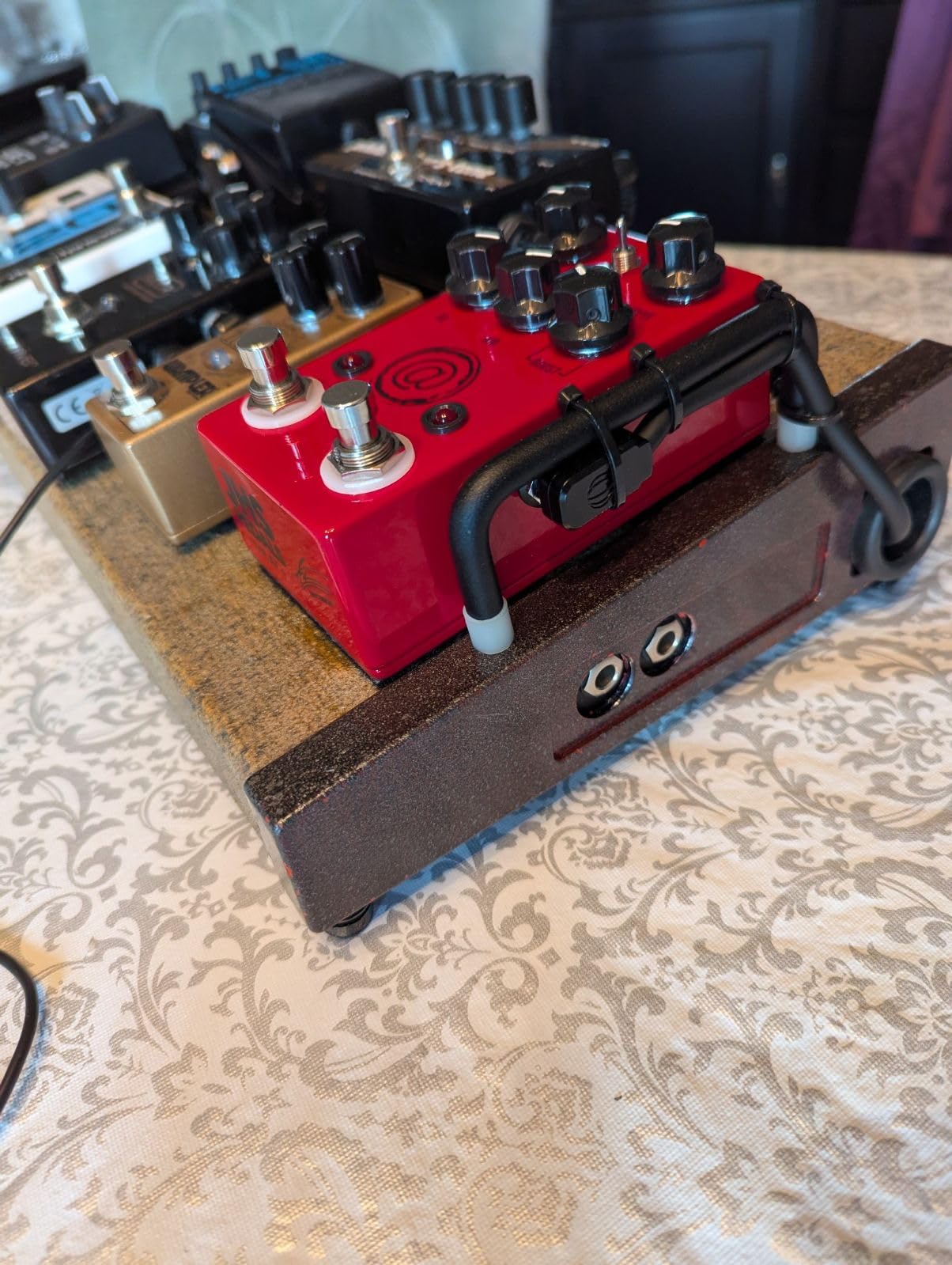 1 SPOT Pro CS7 Guitar Pedal Power Supply with 7 Isolated Outputs, 9V 12V 18V, Studio Power for Your Pedalboard customer photo 2