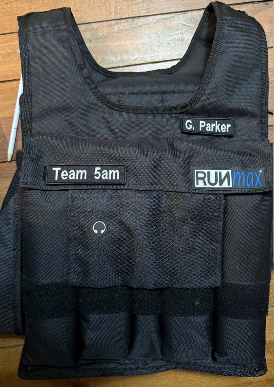 RUNmax 20LBS - 150LBS Adjustable Weighted Vest Wtih Shoulder Pads Option for Men and Women customer photo 2
