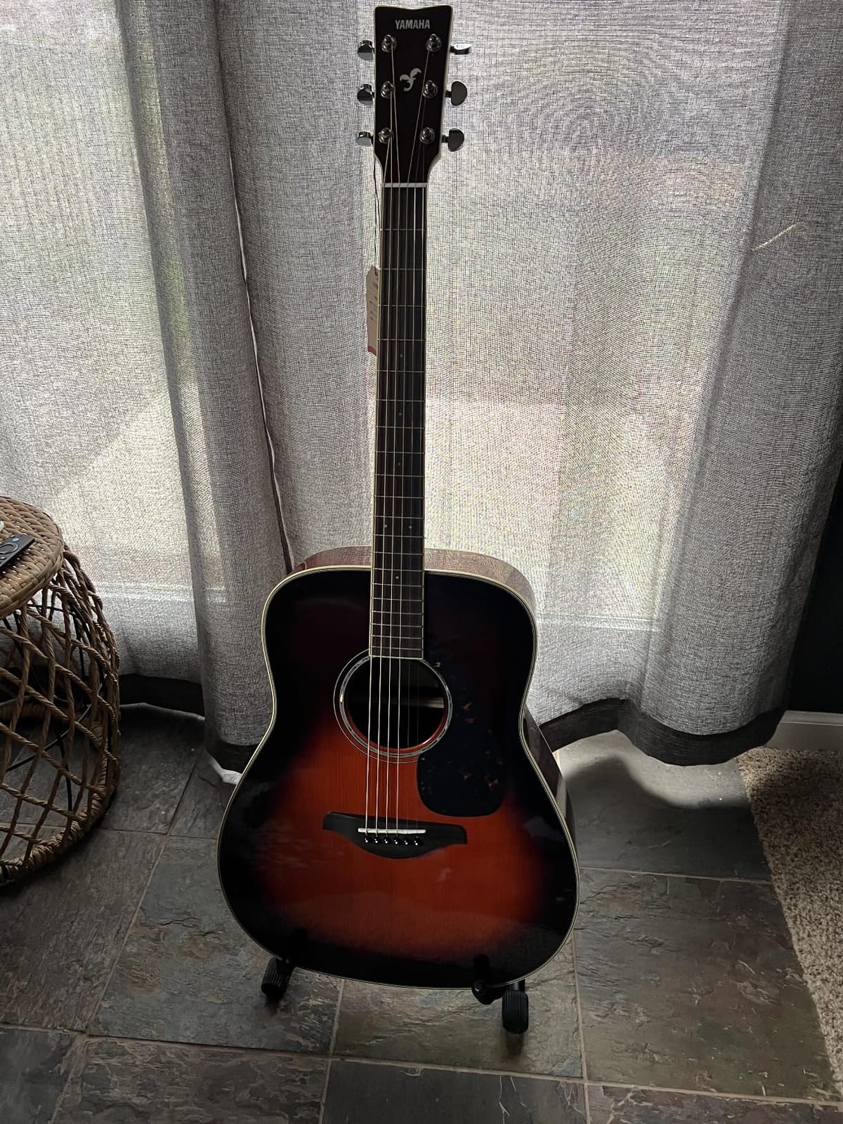 Yamaha FG830 Solid Top Acoustic Guitar, Autumn Burst customer photo 1