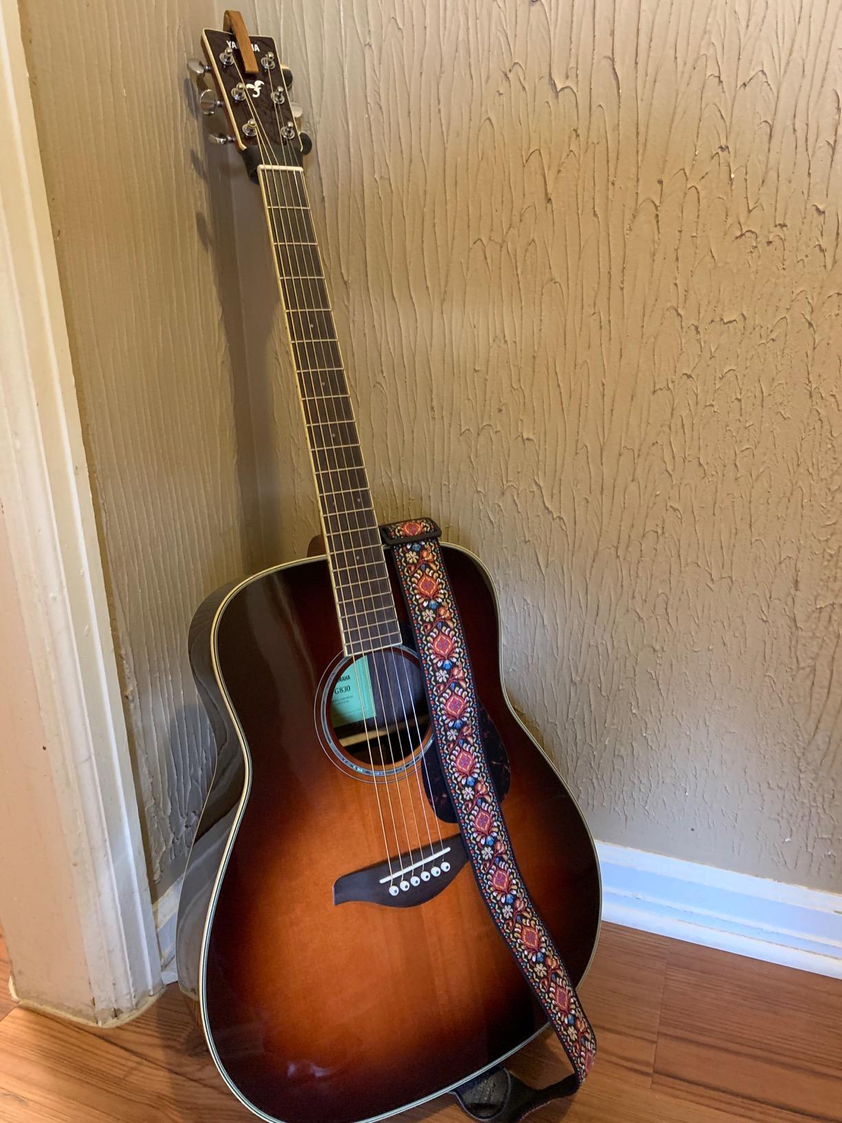 Yamaha FG830 Solid Top Folk Guitar, Natural customer photo 2
