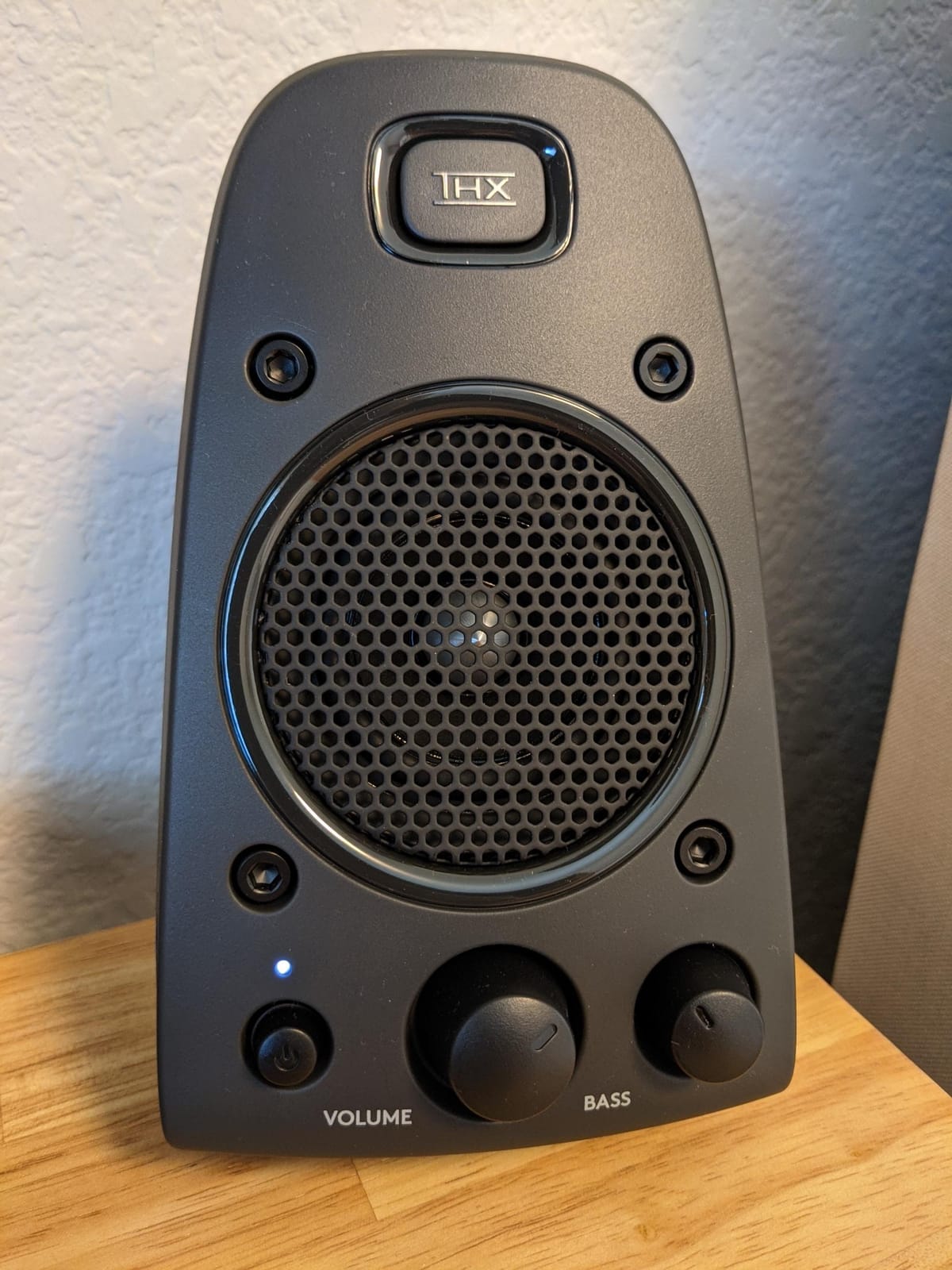 Logitech Z625 Powerful THX® Certified 2.1 Speaker System with Optical Input customer photo 2