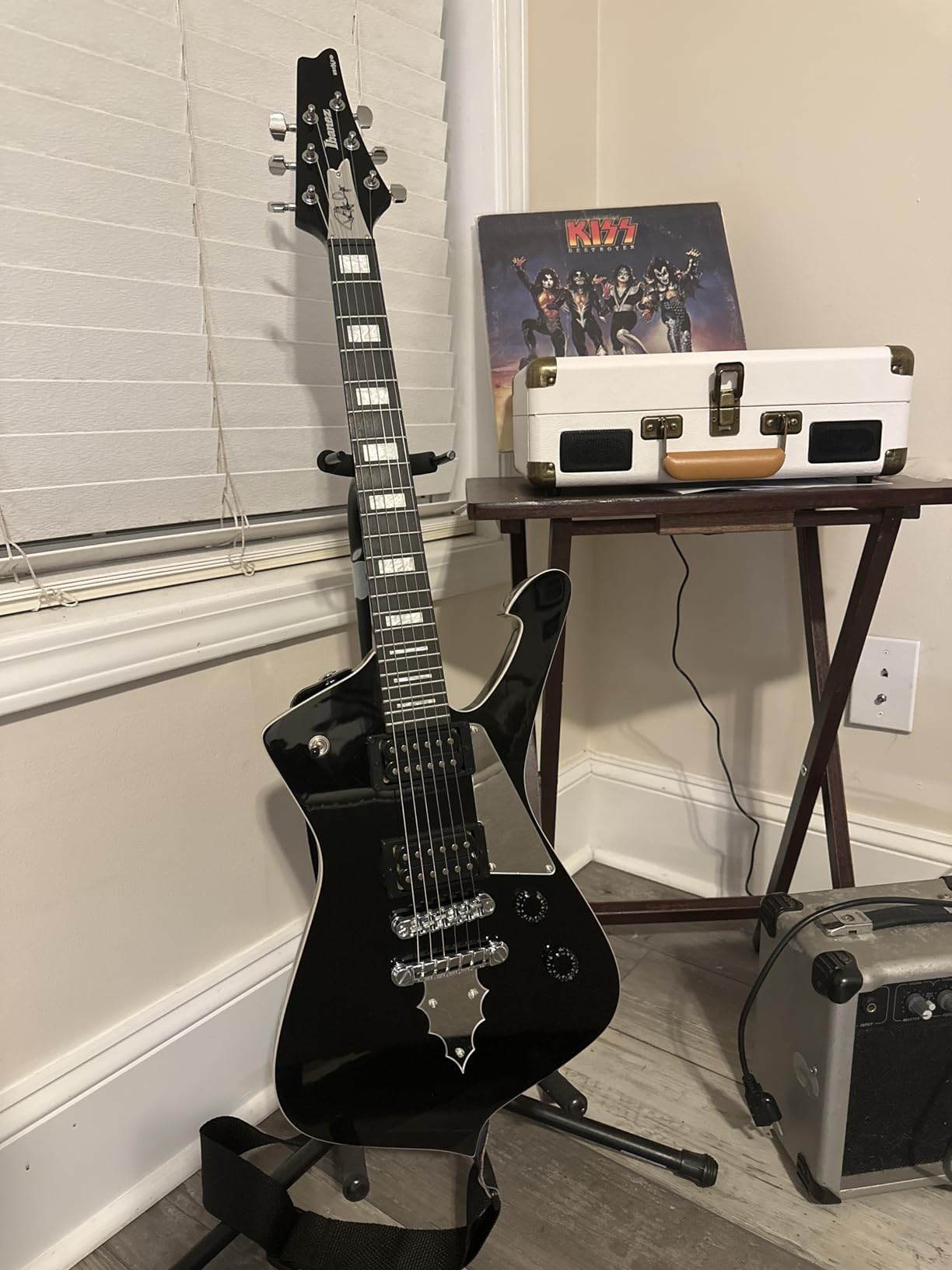 Ibanez PSM10BK Paul Stanley Signature MIKRO Black Short Scale Electric Guitar customer photo 1