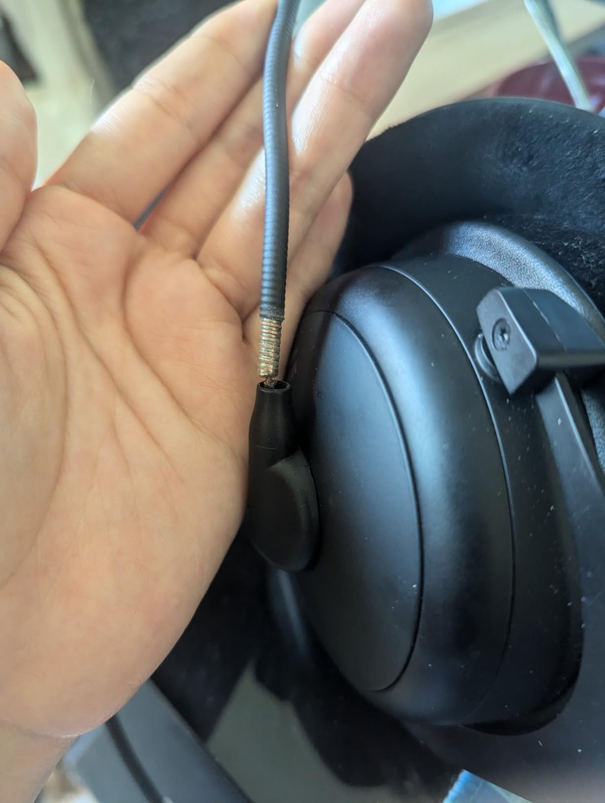 Beyerdynamic 718300 MMX 300 Second Generation Gaming and Multi-Media Headset customer photo 2