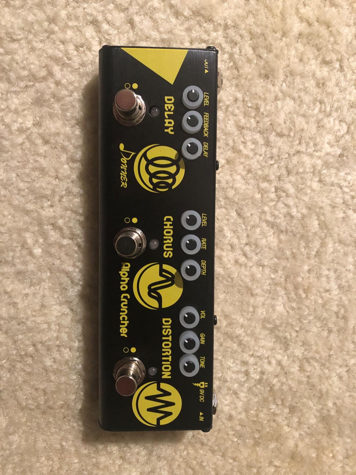 Donner Multi Effects Guitar Pedal Alpha Cruncher 3 Type Effects Delay Chorus Distortion Pedal with Adapter for Electric Guitar customer photo 2