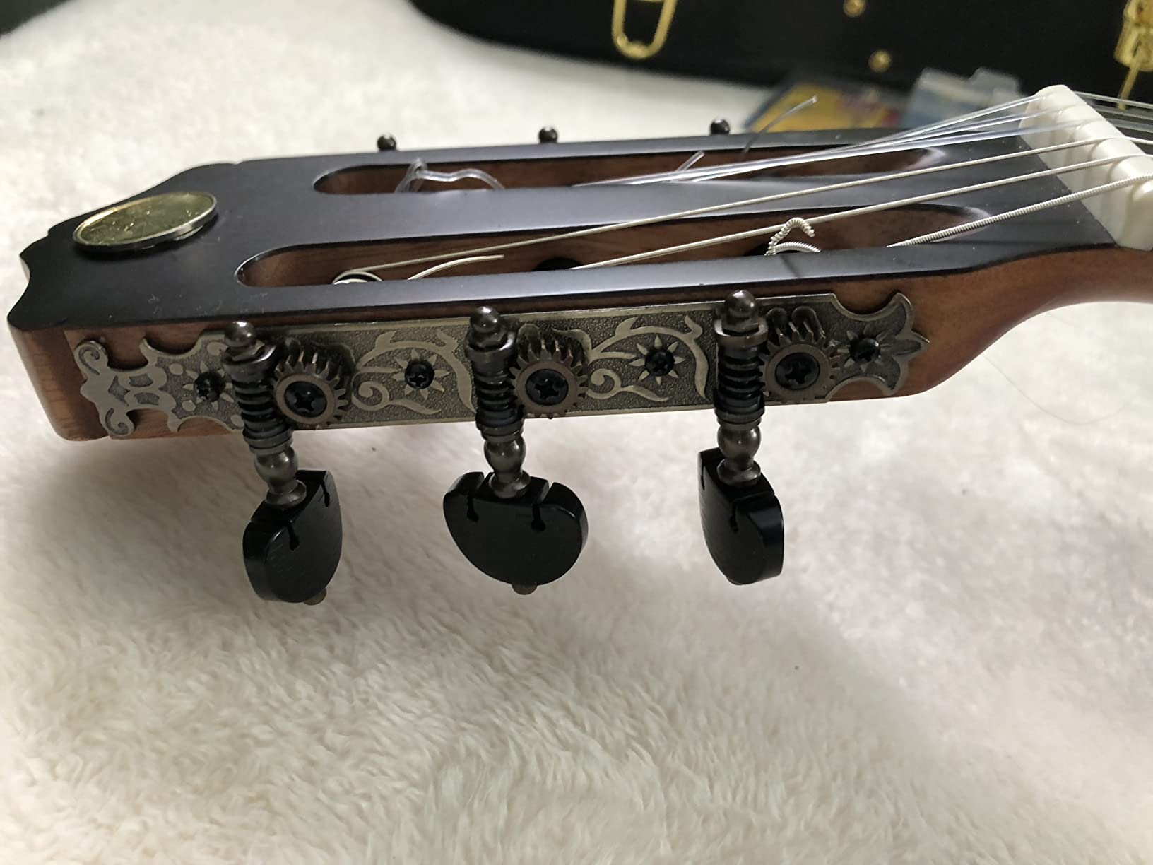 Cordoba C4-CE Edge Burst Cutaway Classical Acoustic-Electric Nylon String Guitar, Iberia Series customer photo 2