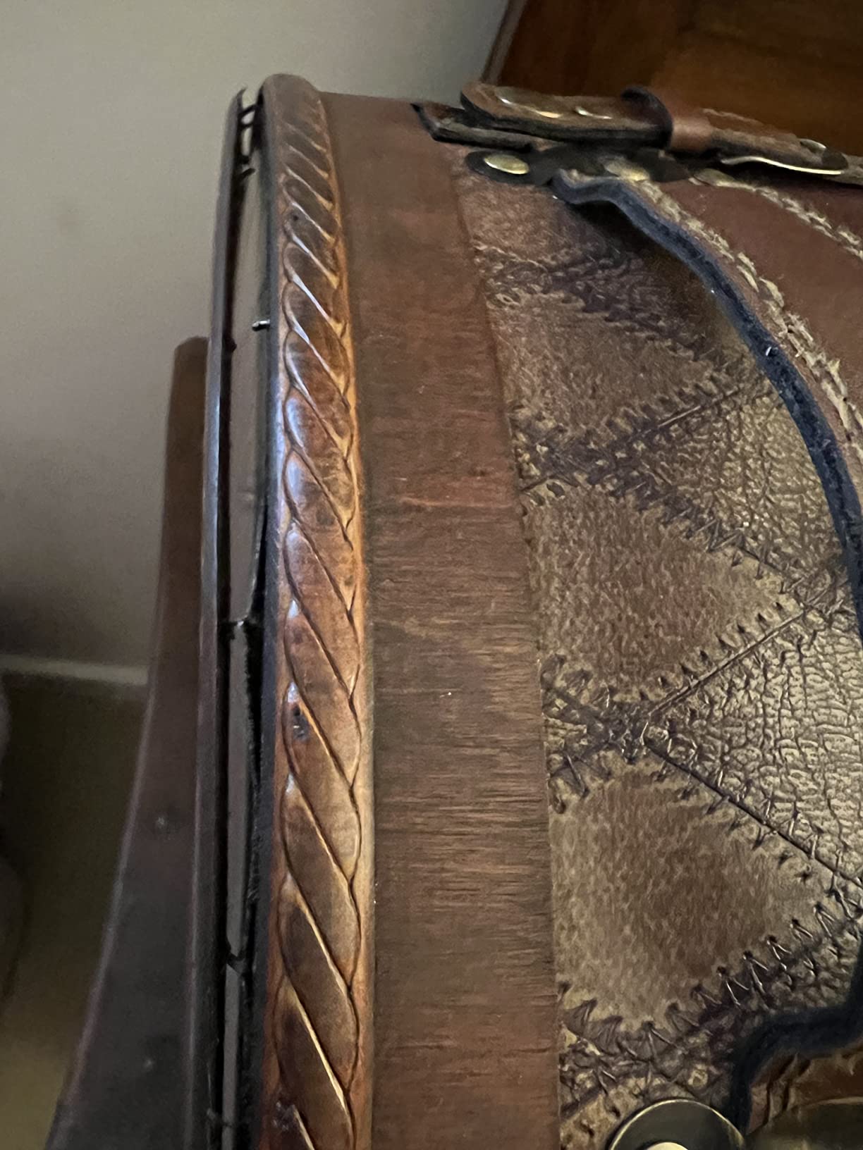 ClearClick Vintage Suitcase Turntable with Bluetooth & USB - Classic Wooden Retro Style customer photo 1