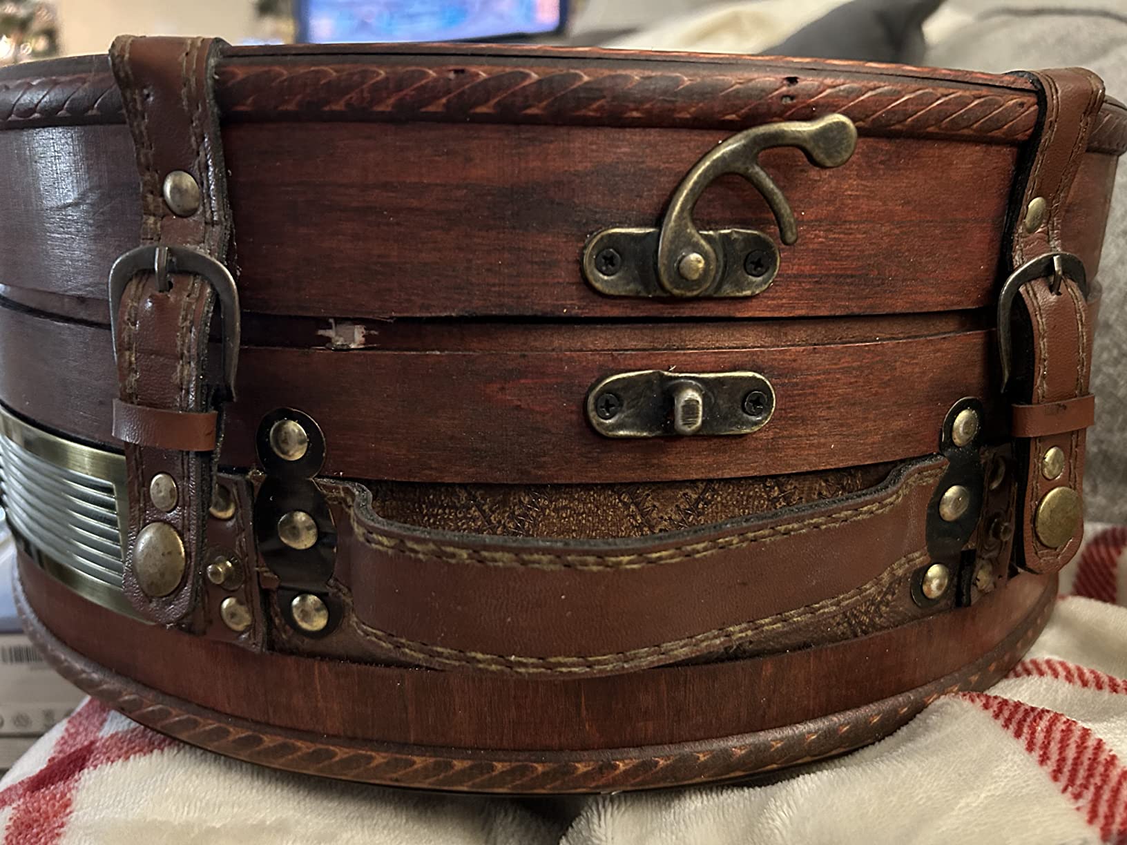 ClearClick Vintage Suitcase Turntable with Bluetooth & USB - Classic Wooden Retro Style customer photo 2