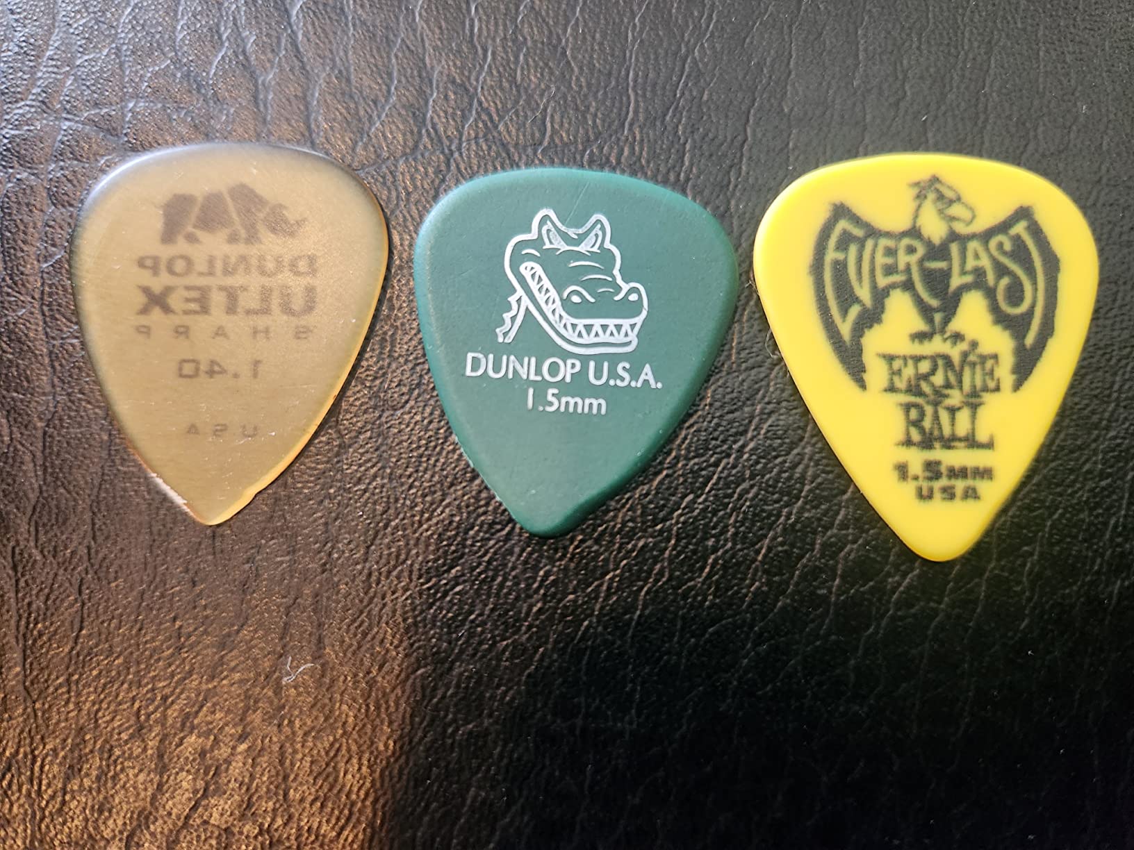 Ernie Ball Everlast Guitar Picks, Purple 1.0mm, 12-pack (P09193) customer photo 1