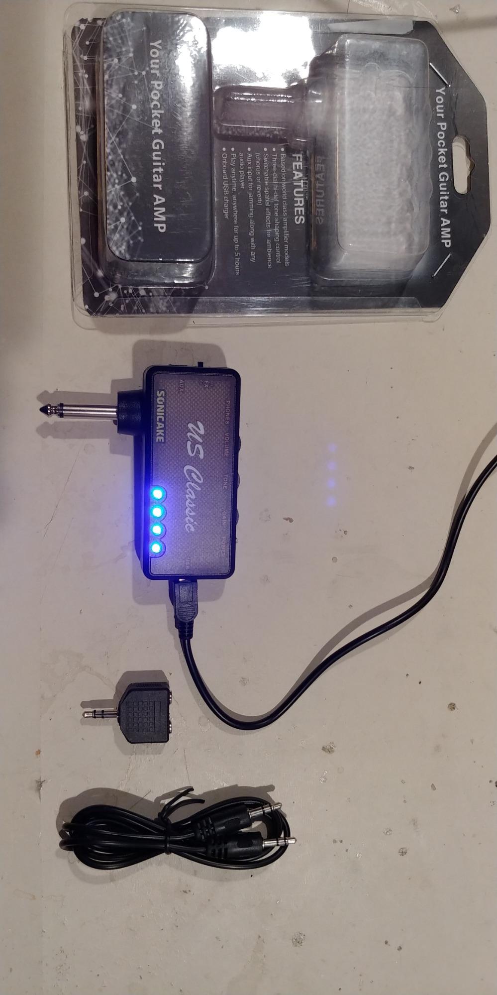 SONICAKE Mini Guitar Headphone Amp with Overdrive Reverb - US Classic customer photo 2