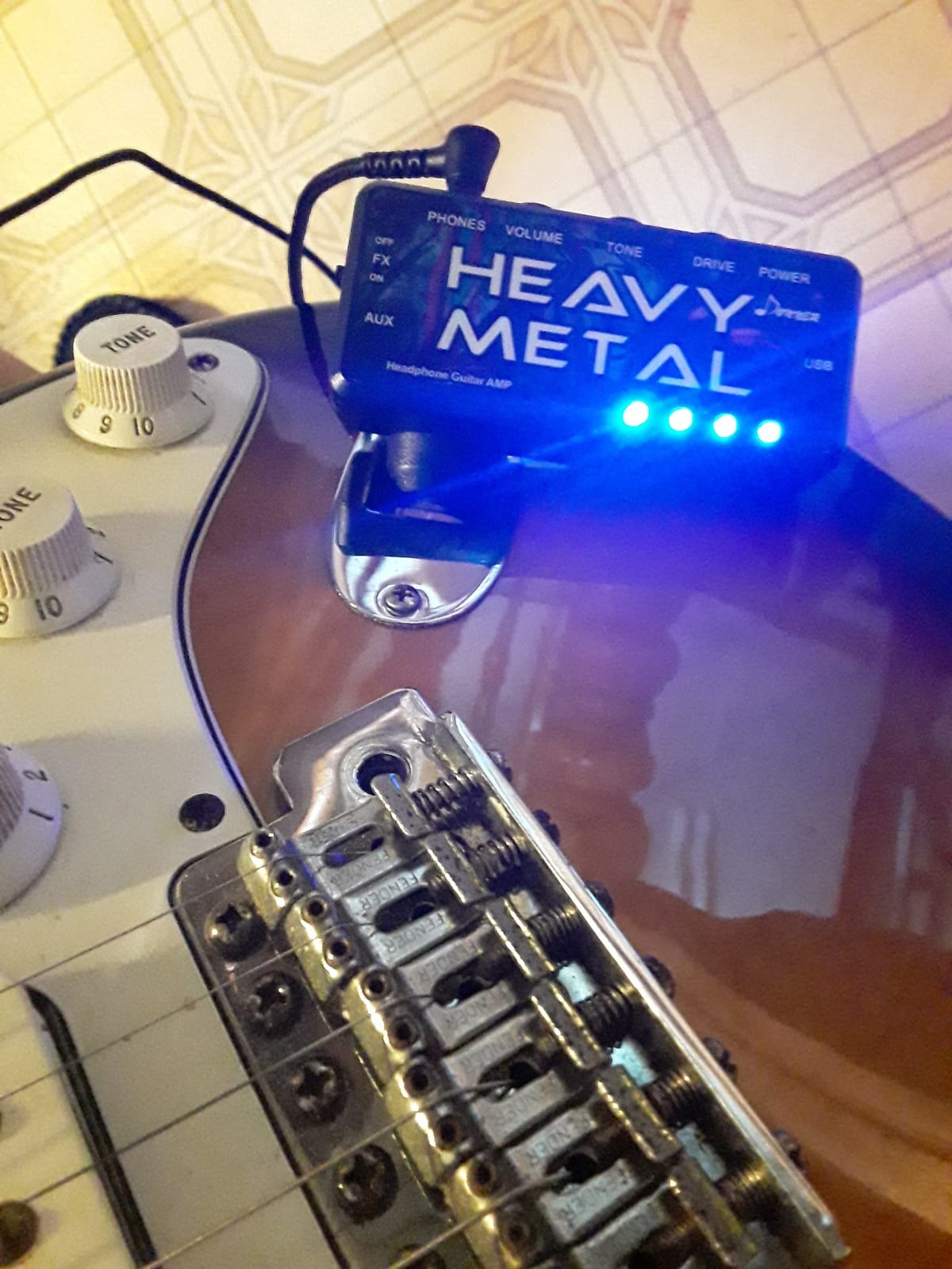 Donner Guitar Headphone Amp Heavy Metal USB Rechargeable Mini Pocket Headphone Amplifier for Electric Guitar customer photo 2