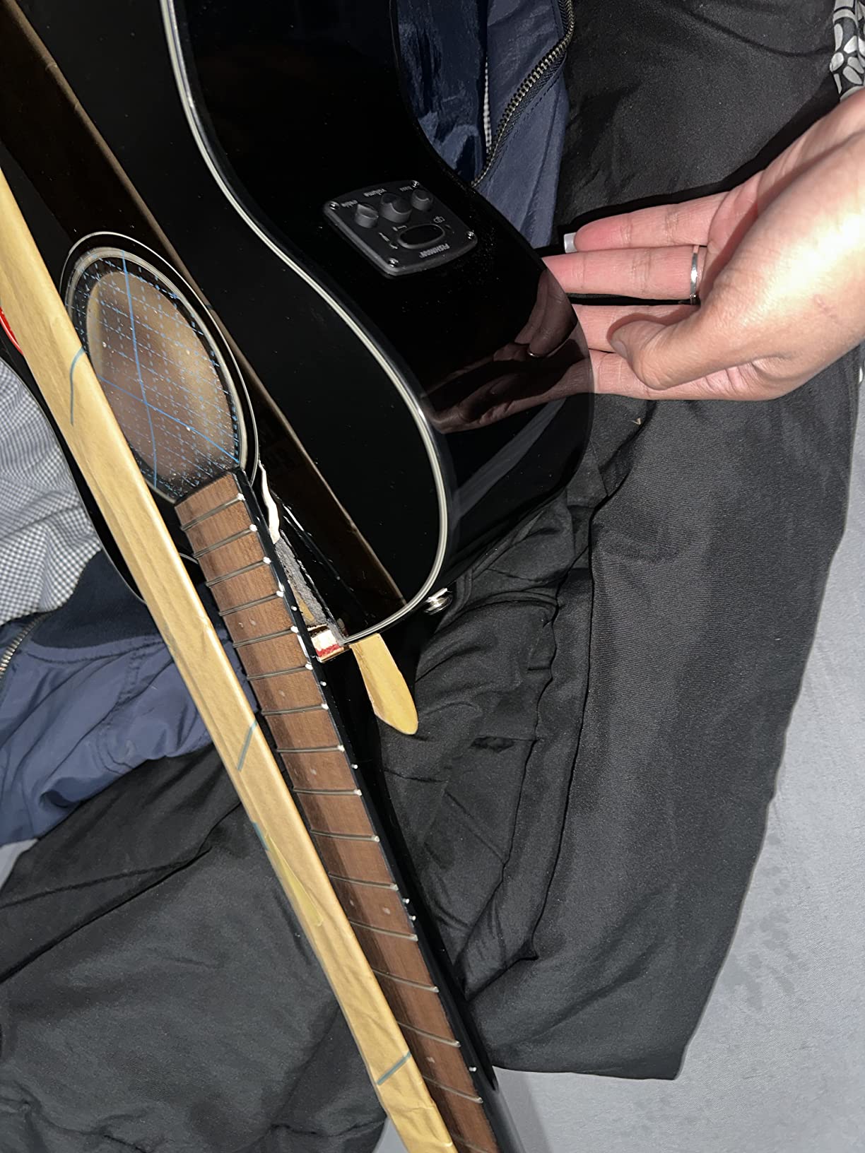 Fender Acoustic Bass Guitar 4-String with Fishman Bass Acoustic Guitar Pickup with Tuner and Equalizer, Classic Design with Rounded Walnut Fingerboard, Mahogany Construction, Spruce Top customer photo 1