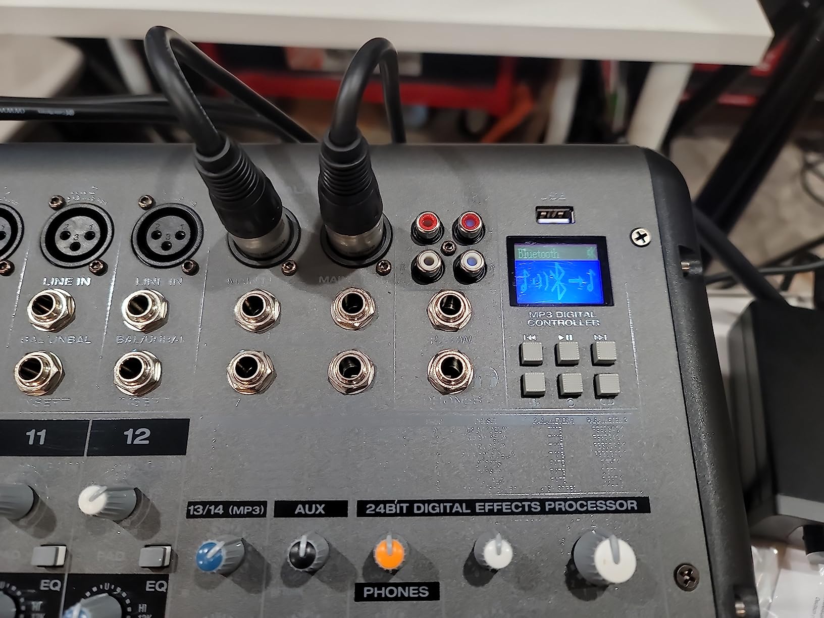 Rockville RPM1470 14 Channel 6000w Powered Mixer with USB and Bluetooth customer photo 1
