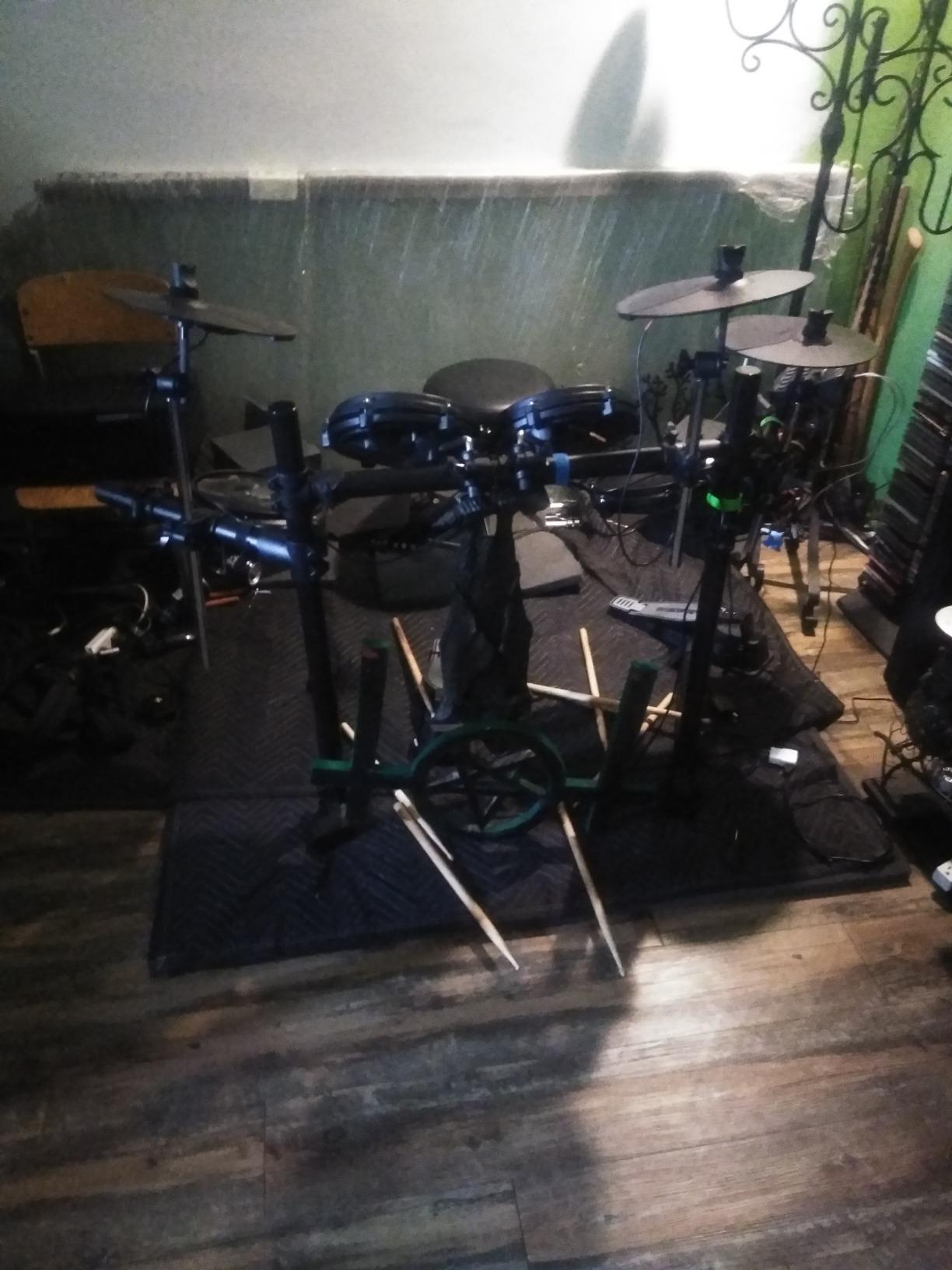 Alesis Turbo Mesh Kit Electric Drum Set customer photo 1