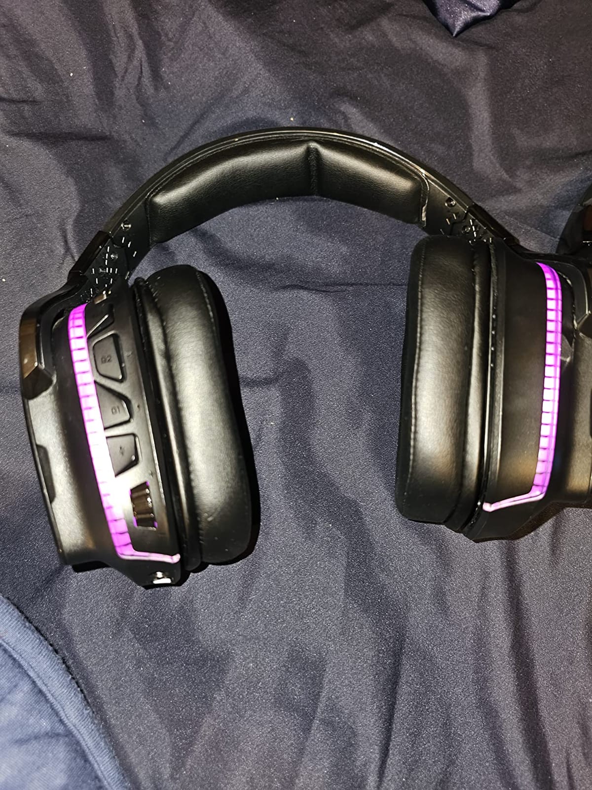 Logitech G935 LIGHTSYNC RGB Wireless Gaming Headset - Black/Blue customer photo 2