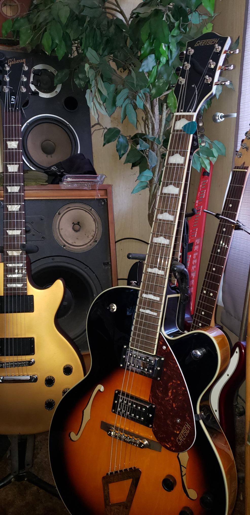 Gretsch G2420 Electric Guitar (Right-Handed, Aged Brooklyn Burst) customer photo 2