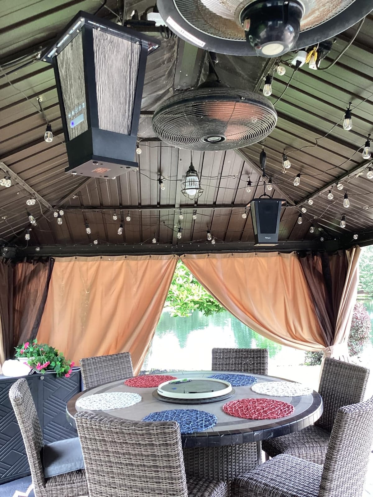 pohopa Bluetooth Speakers Waterproof, 2 Packs True Wireless Stereo Sound 20W Dual Pairing Lantern Indoor Outdoor Speakers with 20 Piece LED Lights, Rich Bass, Pinao Black customer photo 1