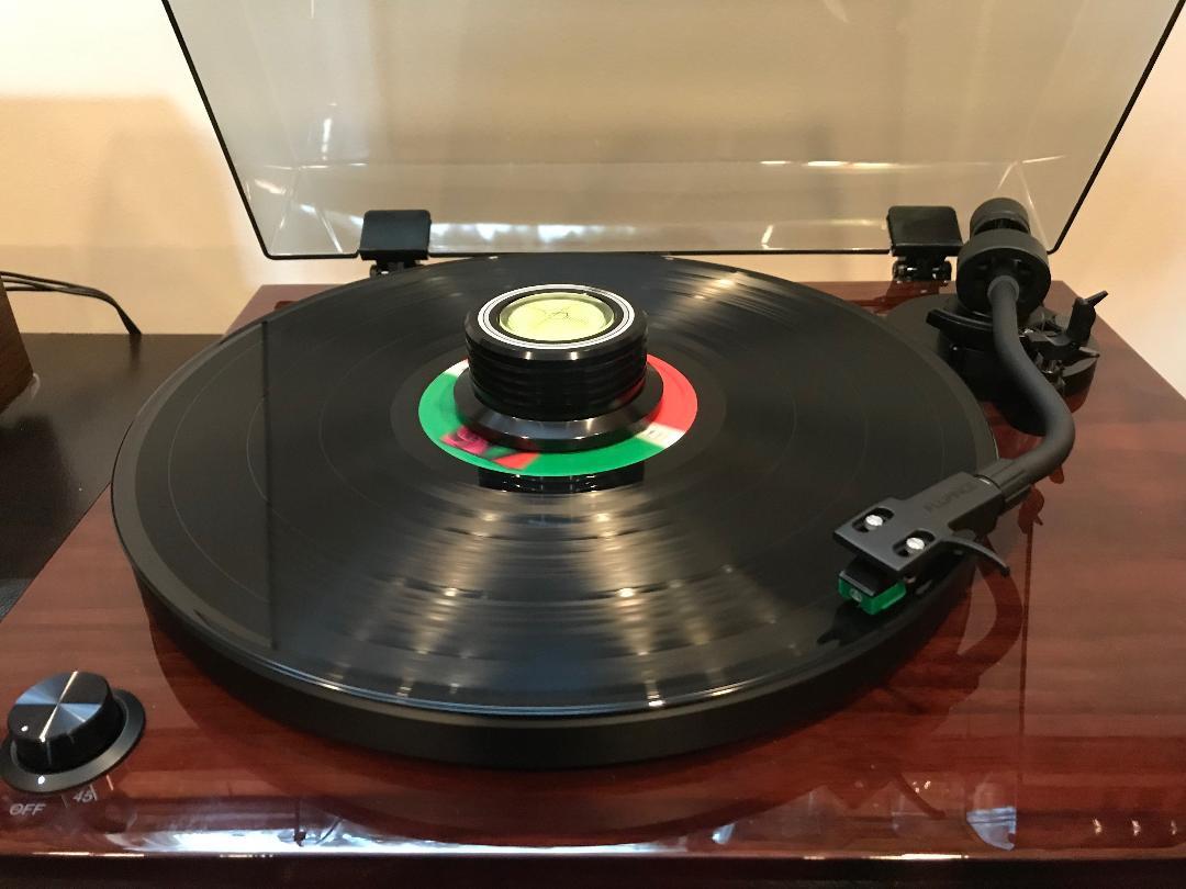 Fluance RT81 Turntable with AT95E Cartridge, Belt Drive, Built-in Preamp, Adjustable Counterweight - Piano Black customer photo 2