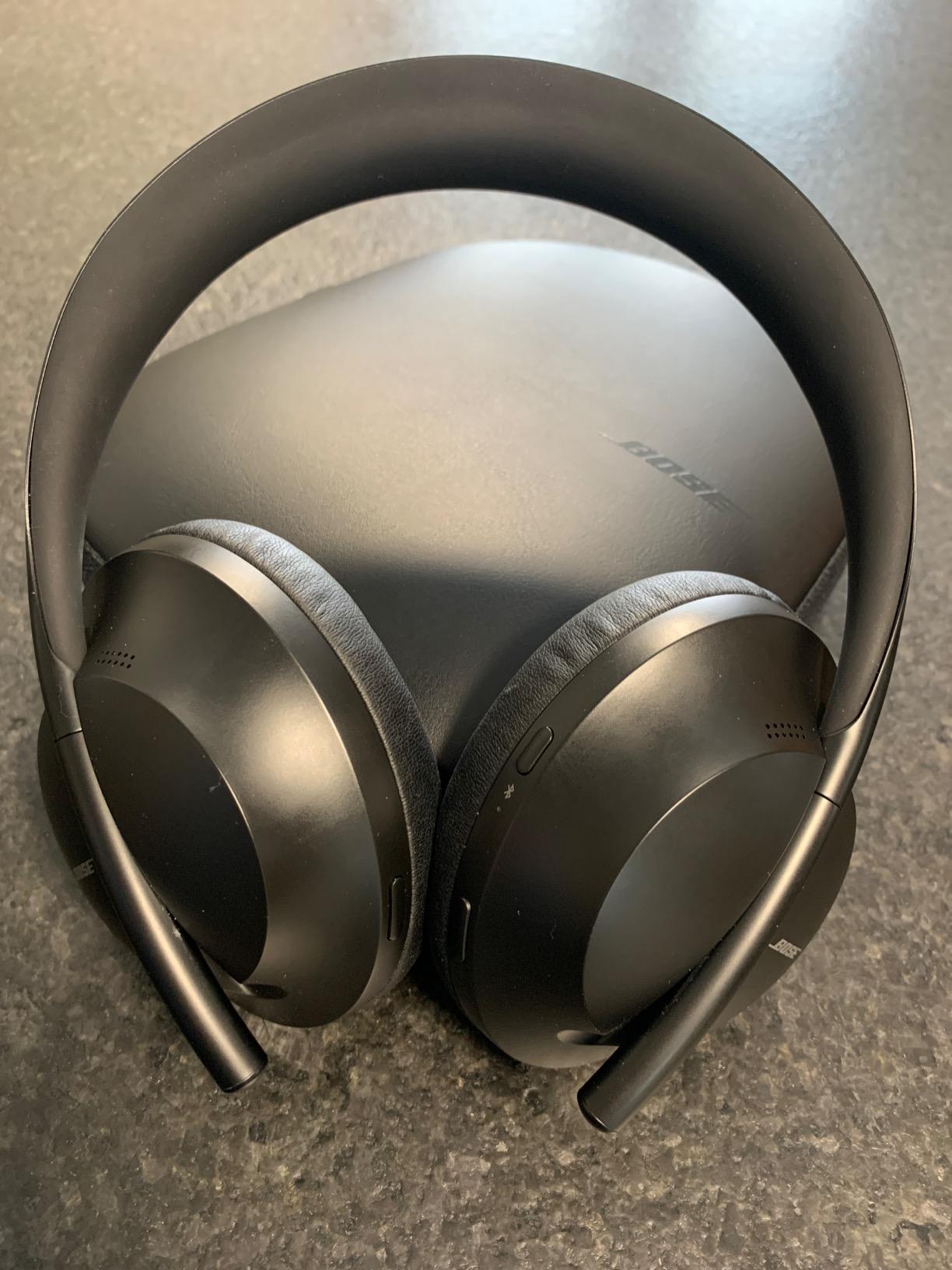 Bose Headphones 700, Noise Cancelling Bluetooth Over-Ear Wireless Headphones with Built-in Microphone for Clear Calls and Alexa Voice Control, Black customer photo 2