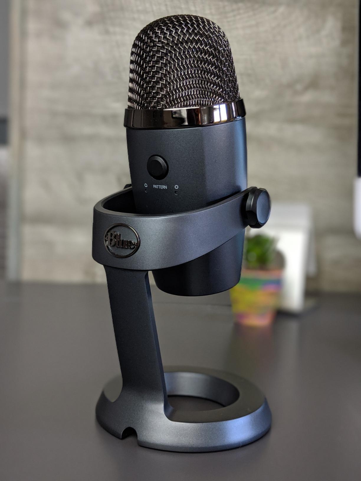 Logitech for Creators Blue Yeti Nano USB Microphone for Gaming, Streaming, Podcasting, Twitch, YouTube, Discord, Recording for PC and Mac, Plug & Play -Blackout customer photo 1
