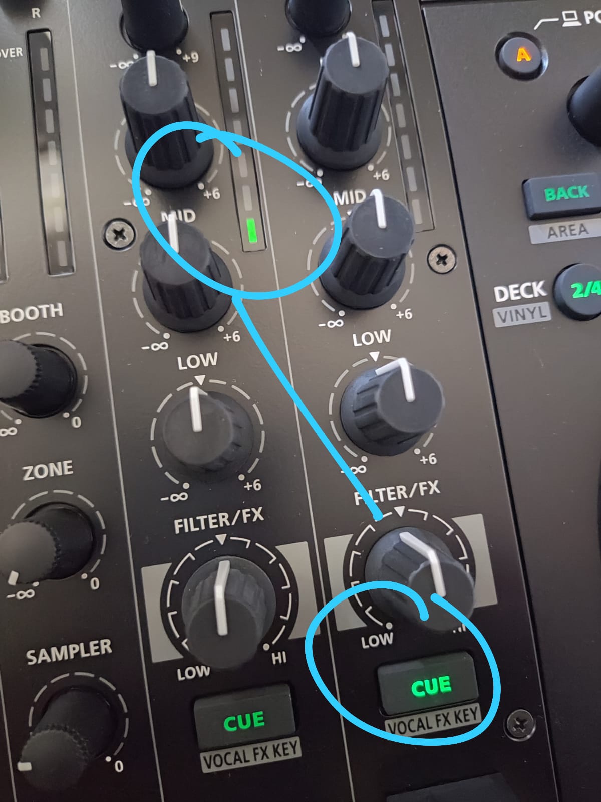 Roland DJ-707M DJ Controller customer photo 2