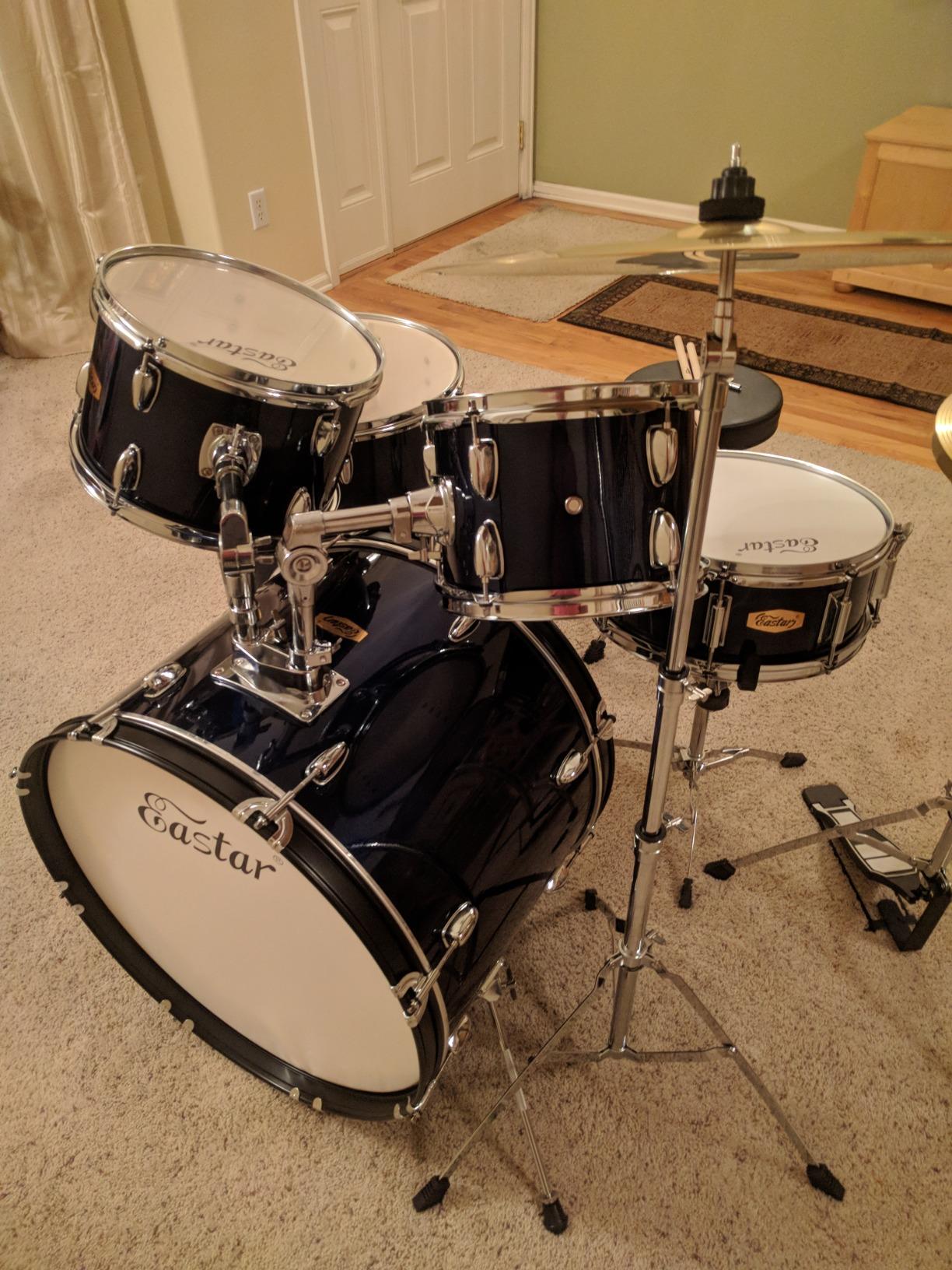 Drum Set Eastar 22 inch for Adults, 5 Piece Full Size Drum Kit Junior Beginner with Pedal Cymbals Stands Stool and Sticks, Metallic Blue customer photo 2