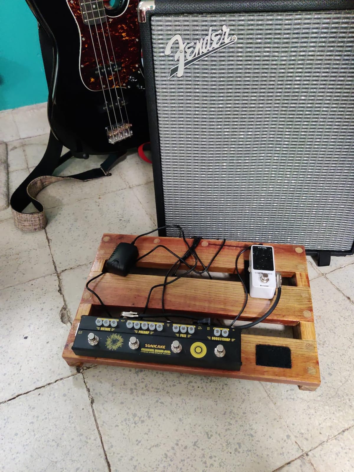 SONICAKE Bass Effects Pedals Multieffect Preamp Compressor Boost Fuzz Octave Multi Effects Pedal Boom Ave With FX Loop customer photo 1