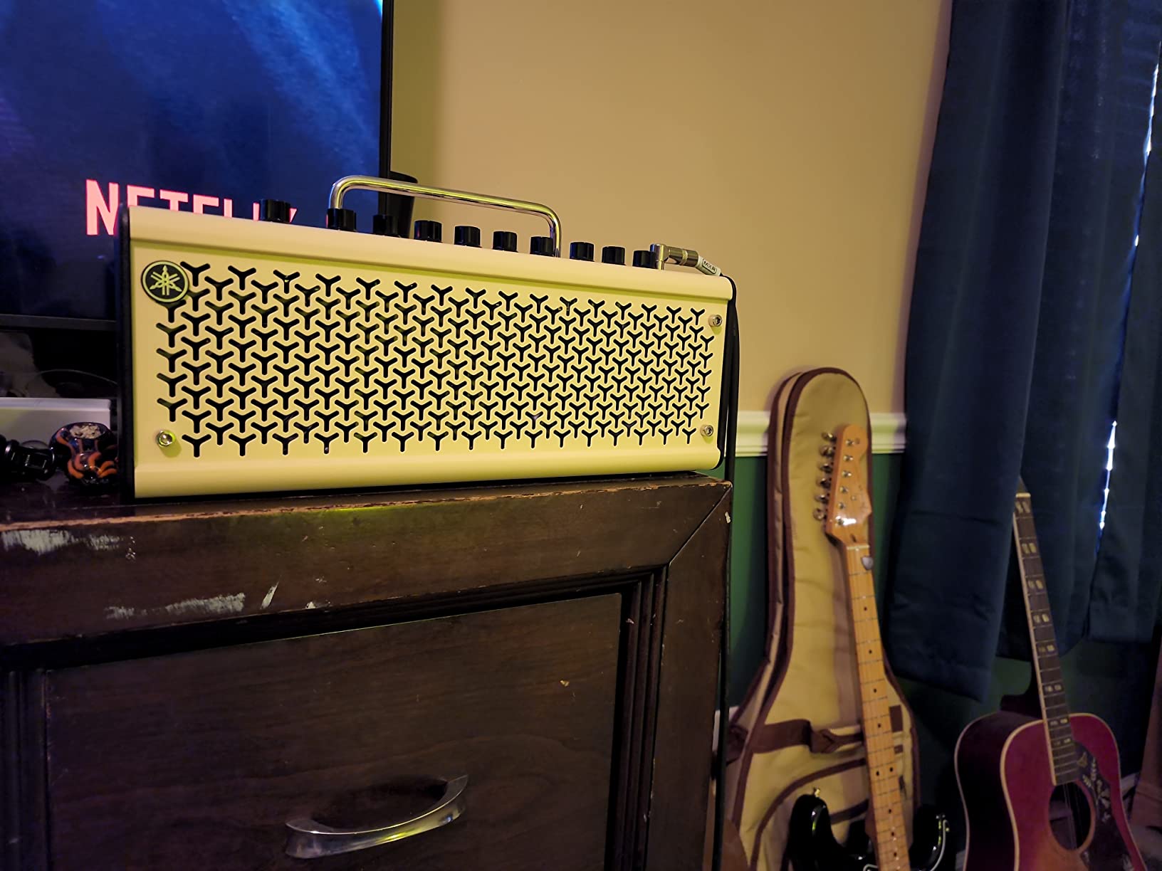 Yamaha THR10II Wired Desktop Guitar Amp , 10W customer photo 2