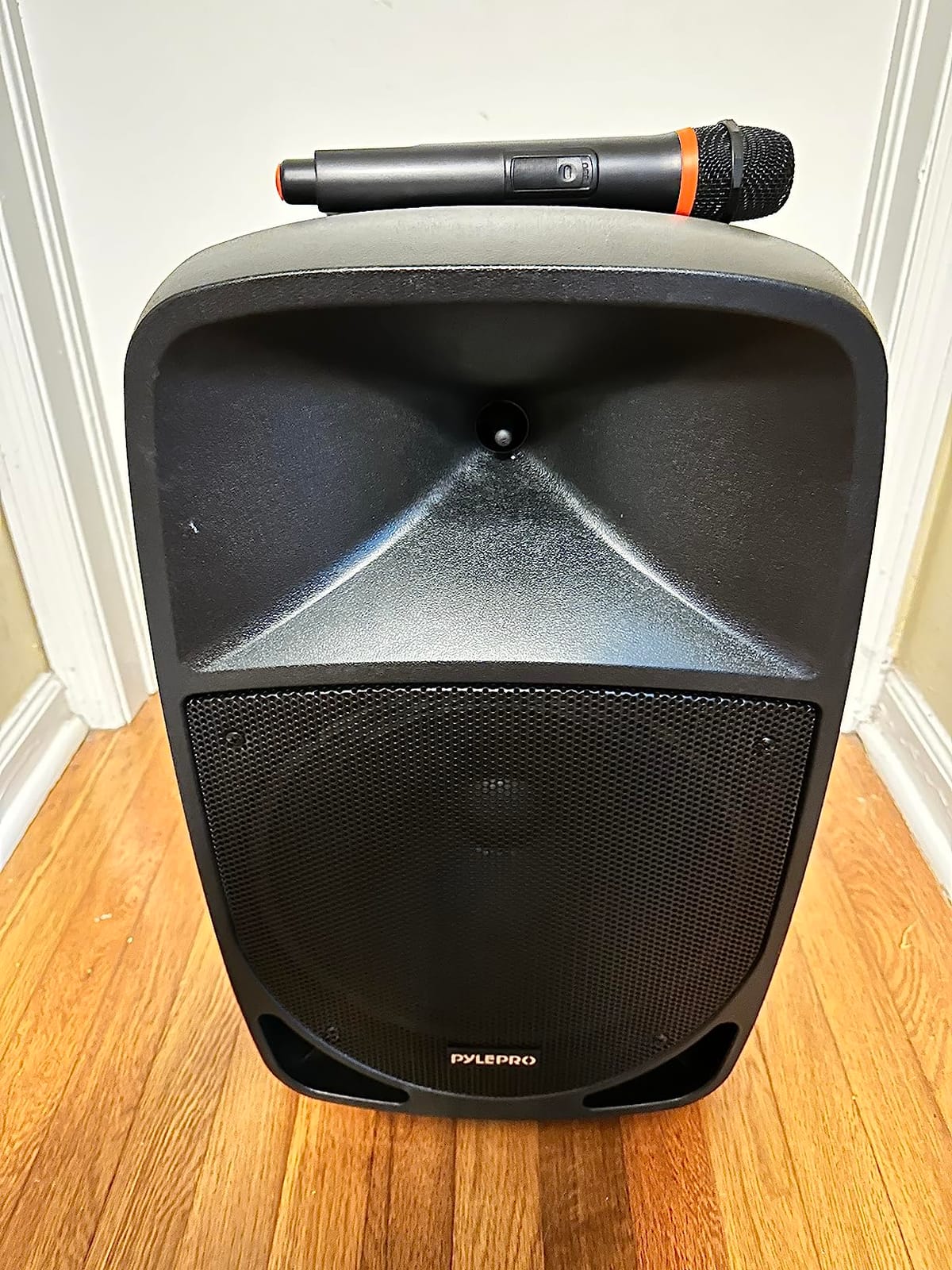 Pyle 1200W Portable Bluetooth PA Speaker - 12’’ Subwoofer, LED Battery Indicator Lights W/Built-In Rechargeable Battery, MP3/USB/SD Card Reader, and UHF Wireless Microphone - Pyle PSBT125A,Black customer photo 2