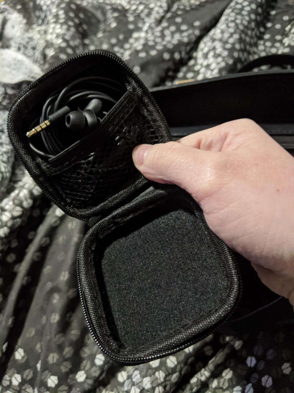 Sleep Earbuds, Hearprotek 2 Pairs Ultra Soft Lightweight Silicone Sleeping Earphone Headphones with Volume Control and mic for Side Sleeper, Snoring, Air Travel, Relaxation (Black) customer photo 2