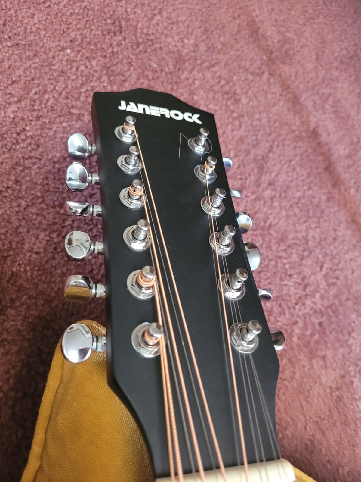 12 String Acoustic Guitar Cutaway,Adjustable Truss Rod Full Size Bundle with Gig Bag,Tuner,Strings,Strap, Picks, Black By Janerock customer photo 2
