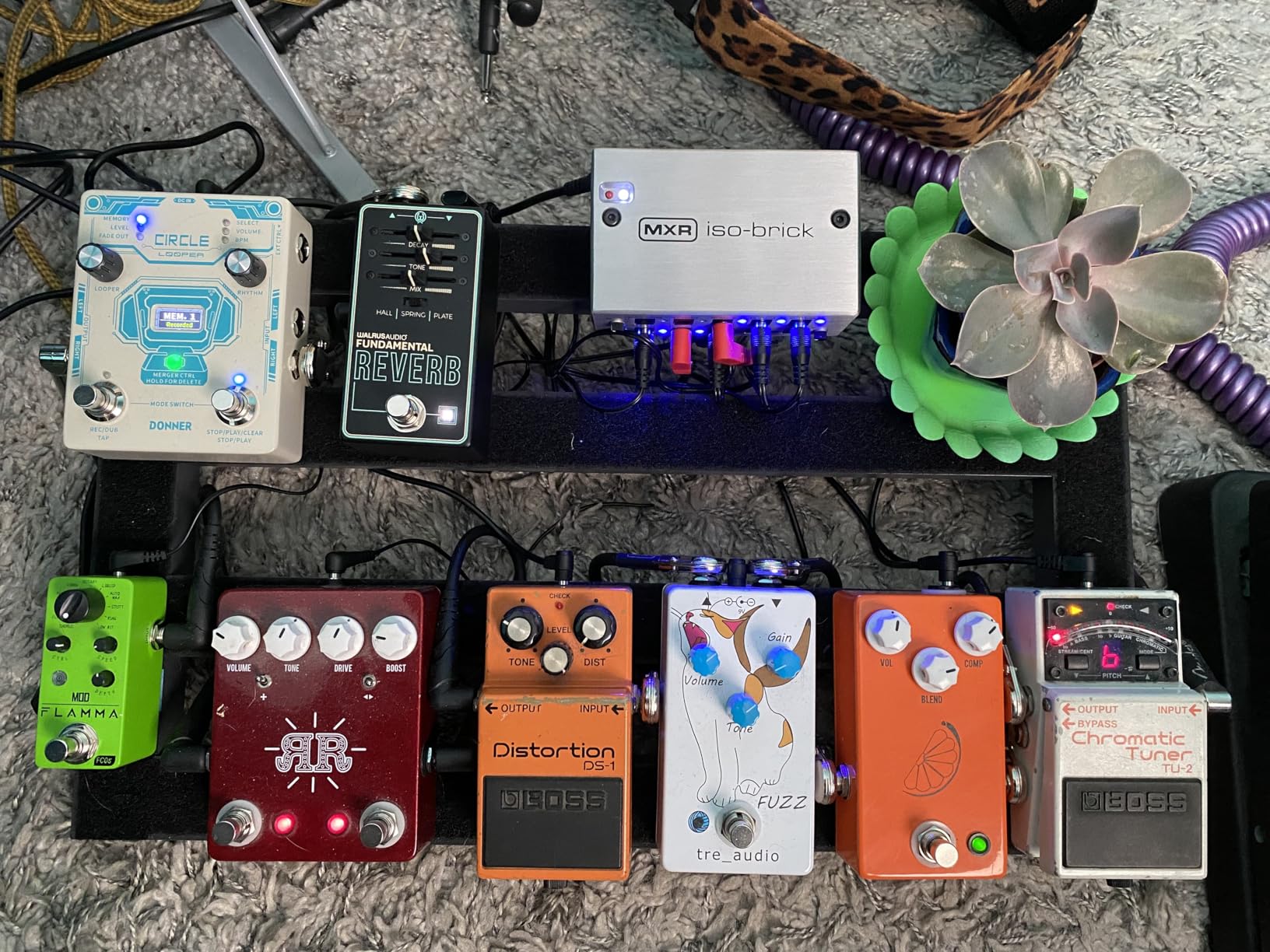 Ghost Fire Guitar Pedal Board Aluminum Alloy 1.76lb Super light Effect Pedalboard 19.8''x11.5'' with Carry Bag,SPL-04 customer photo 2