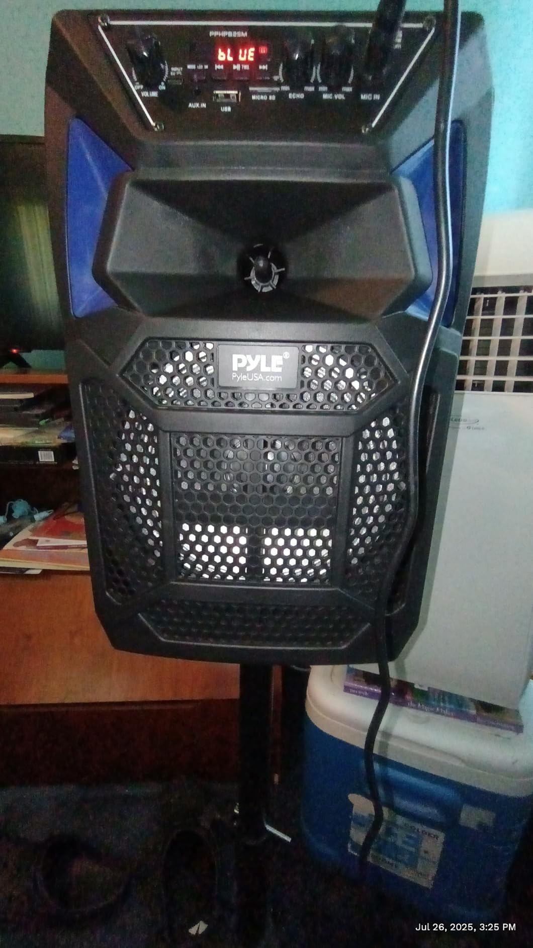 Pyle Portable Bluetooth PA Speaker System - 400W Outdoor Bluetooth Speaker Portable PA System w/Microphone in, Party Lights, MP3/USB SD Card Reader, FM Radio, Rolling Wheels - Mic, Remote - PPHP82SM customer photo 2