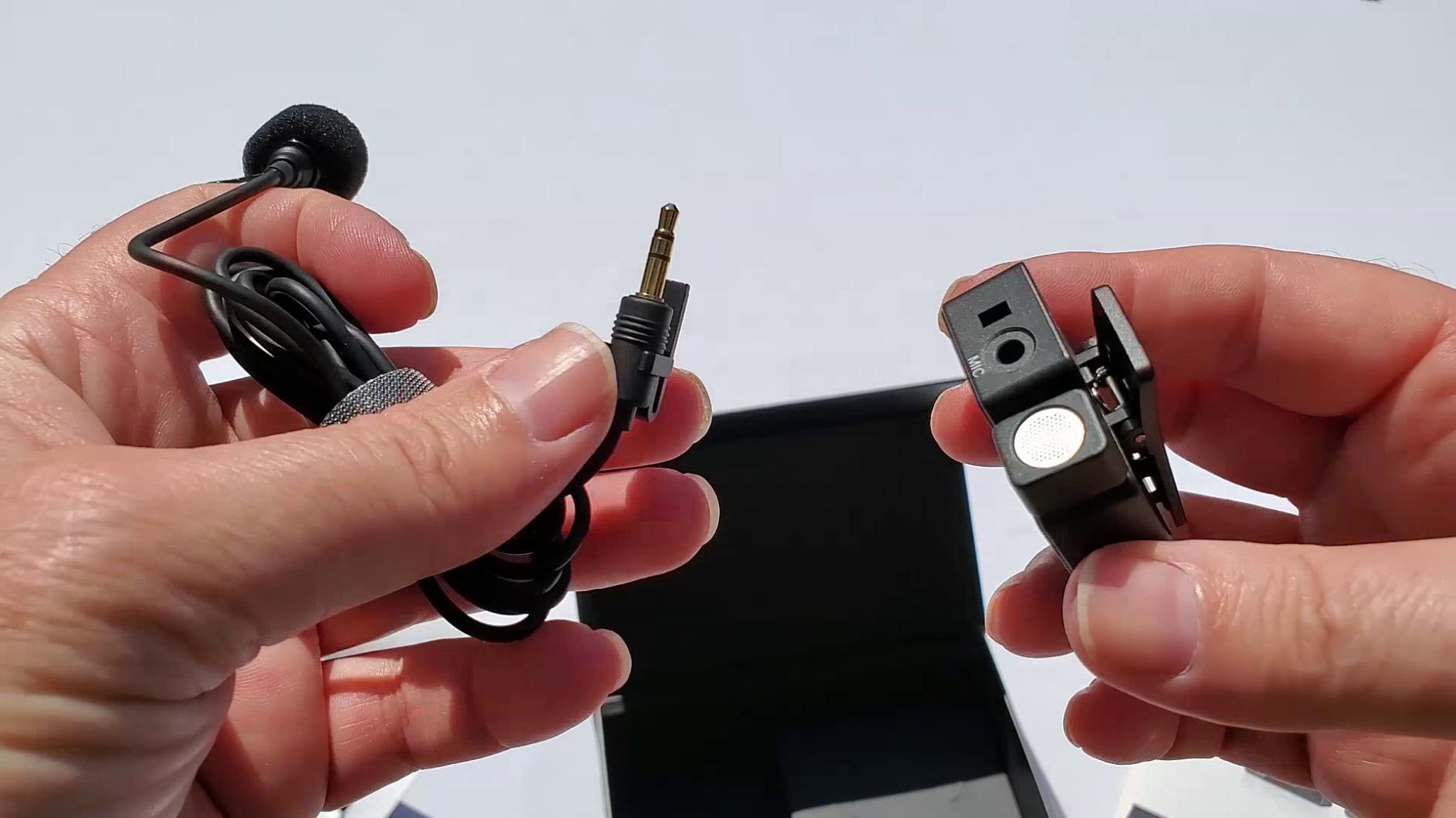 COMICA BoomX-D2 Wireless Lavalier Microphone for Camera iPhone & Android customer photo 2
